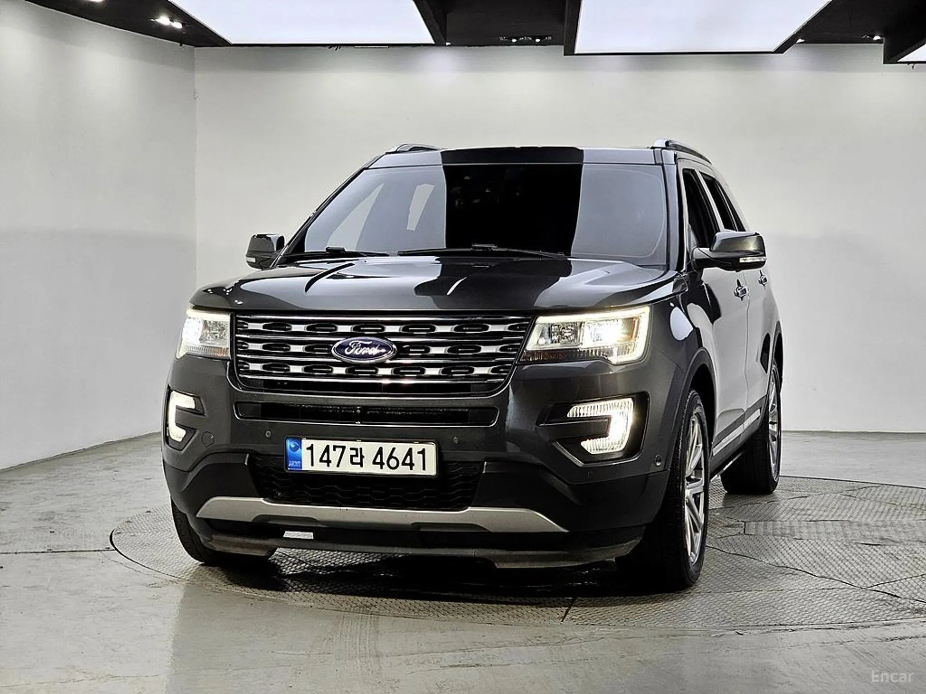 Ford Explorer превью 3