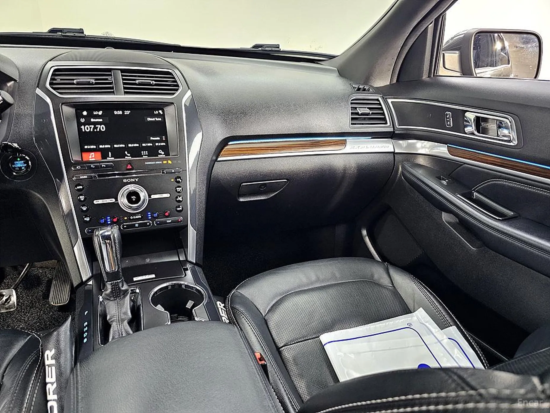 Ford Explorer превью 9