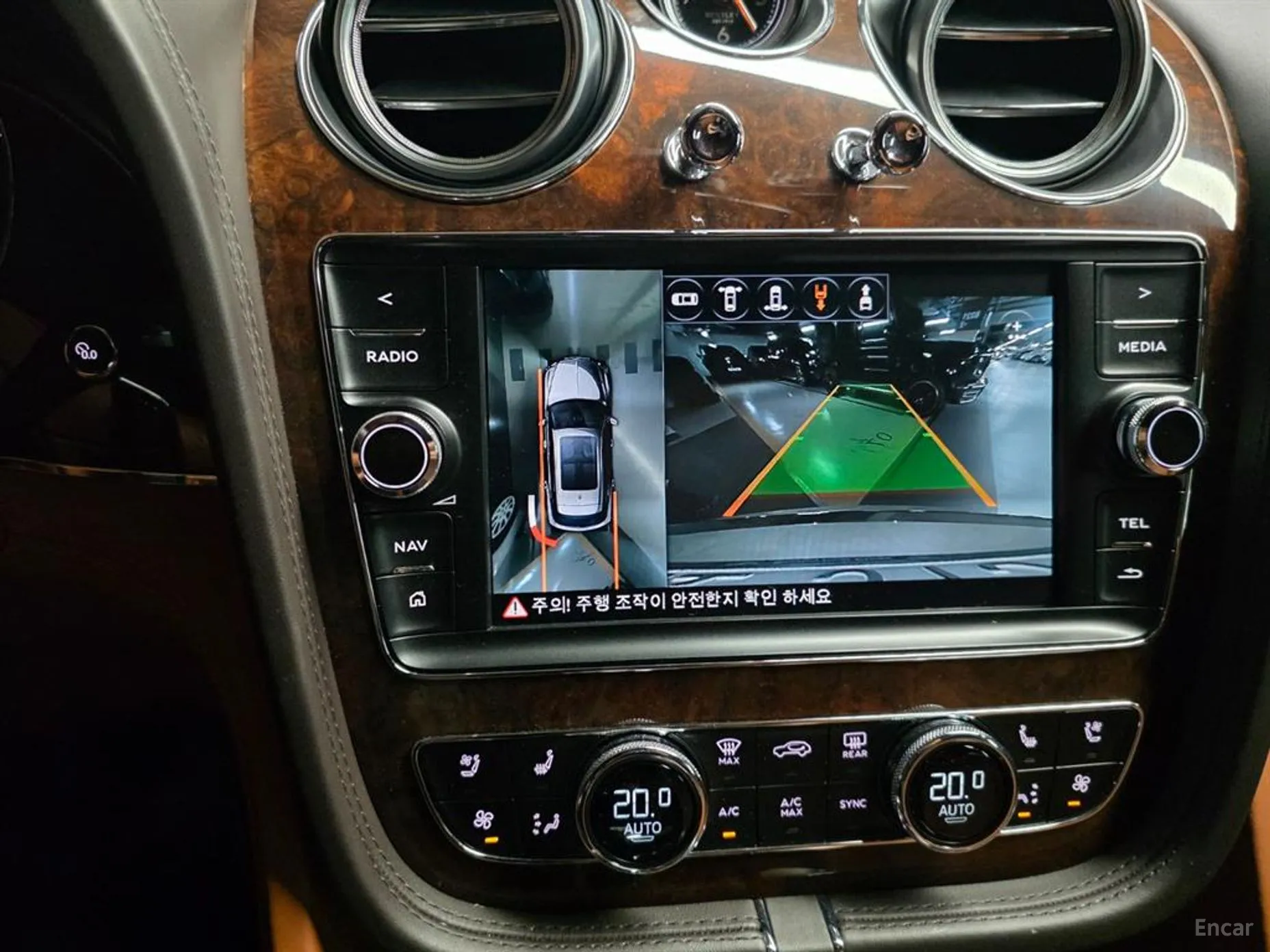 Bentley Bentayga превью 10
