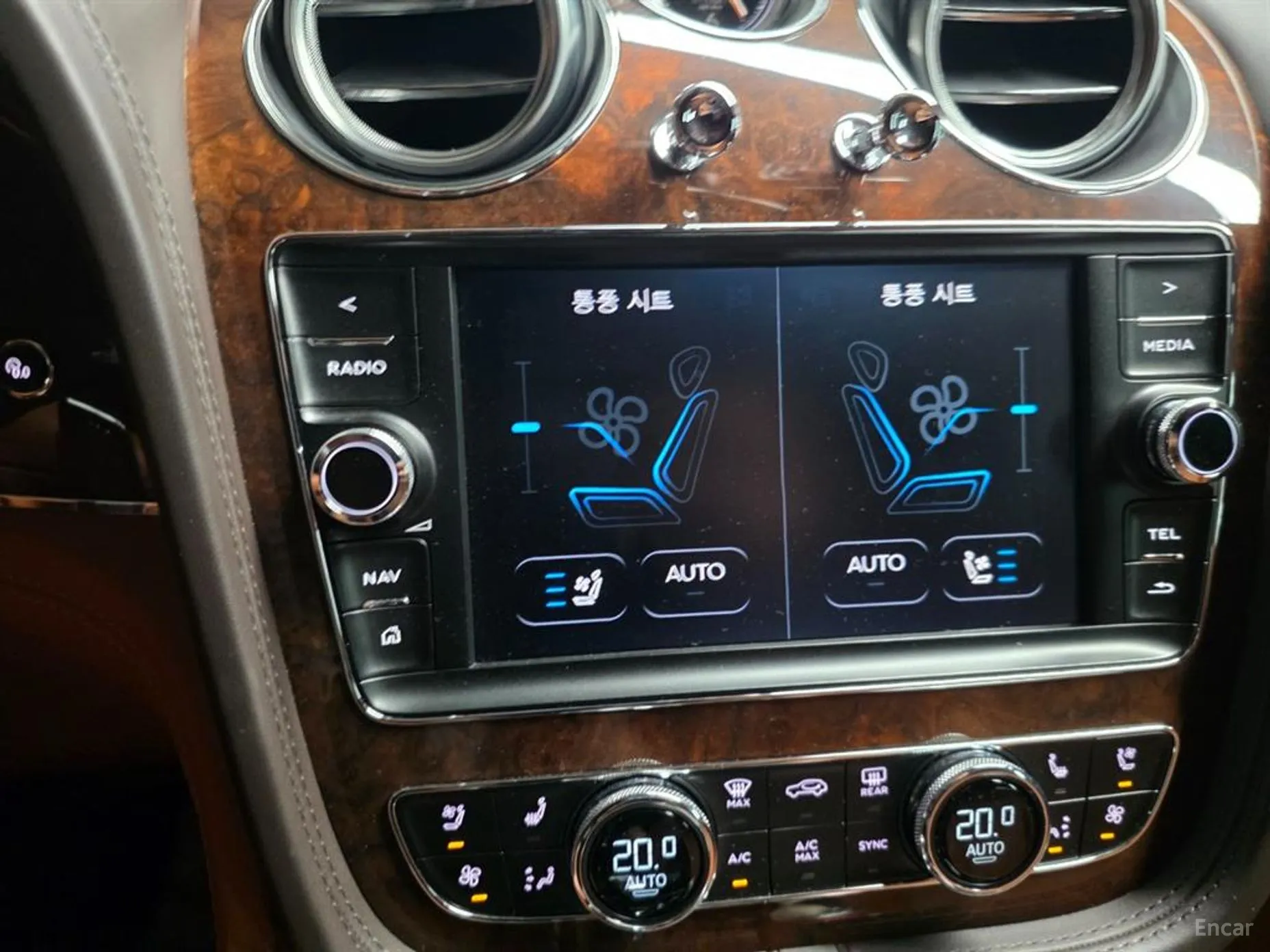 Bentley Bentayga превью 11