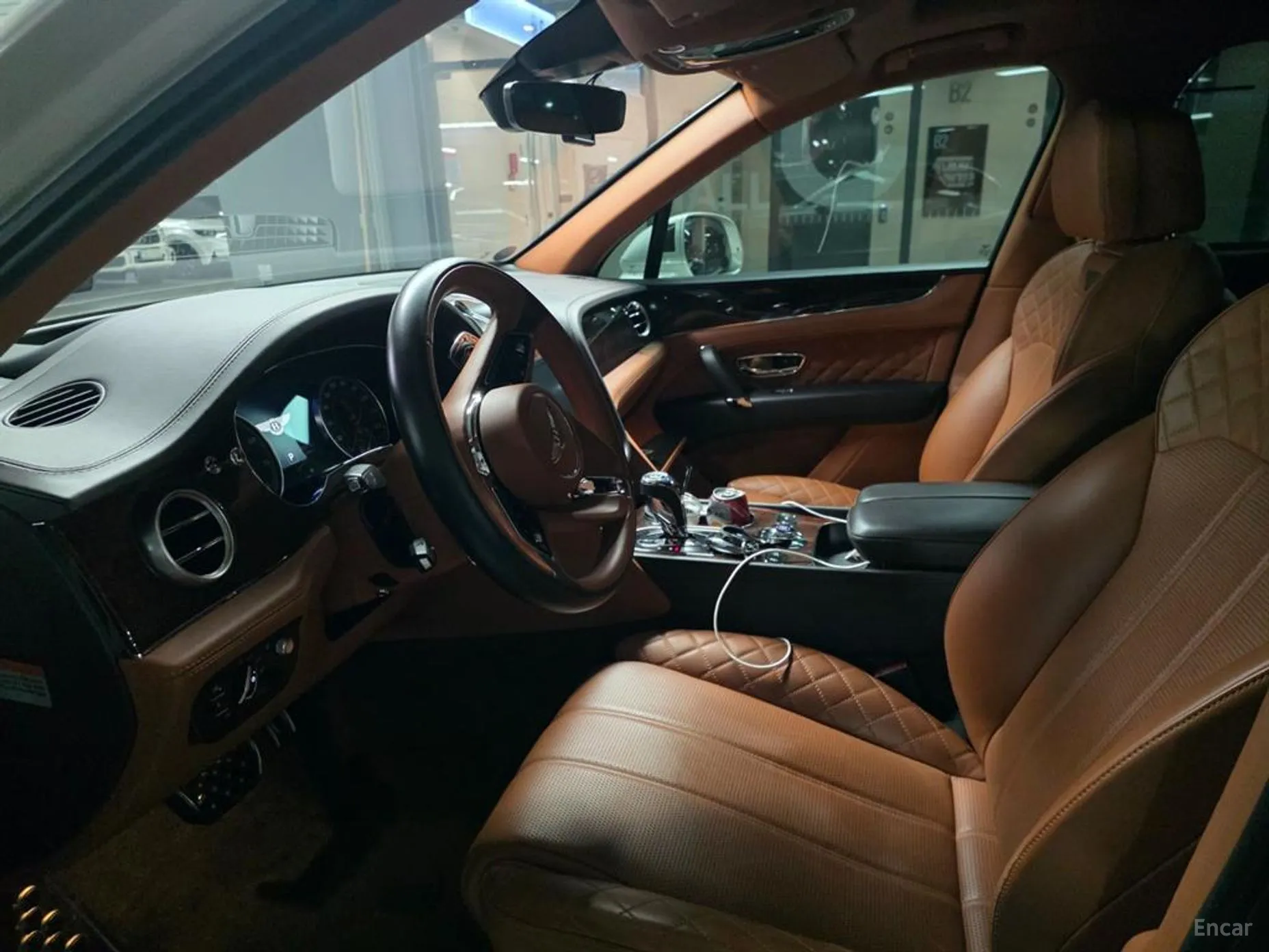 Bentley Bentayga превью 5