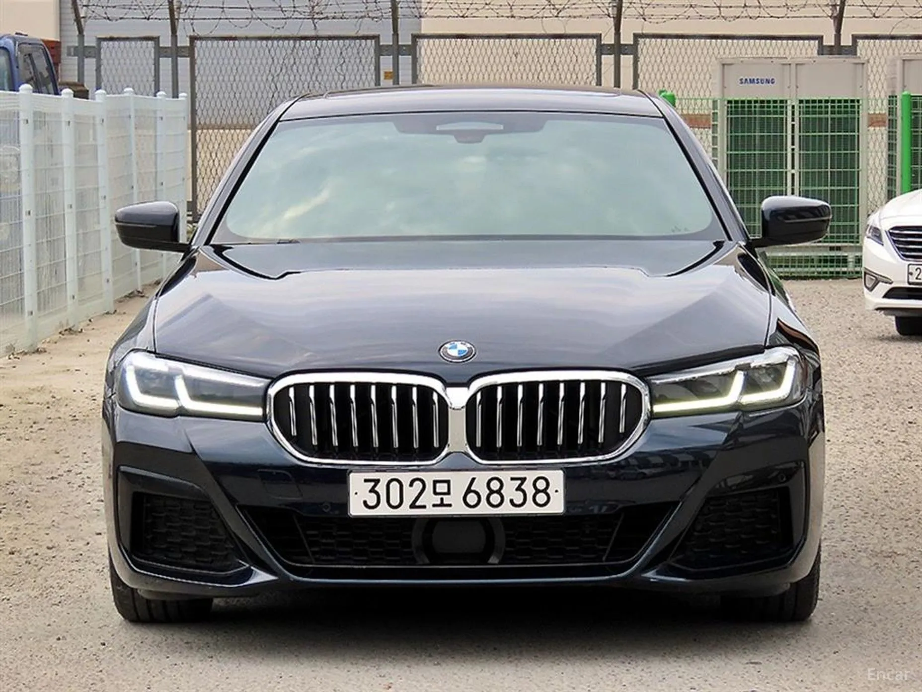 BMW 5 Series (G30)