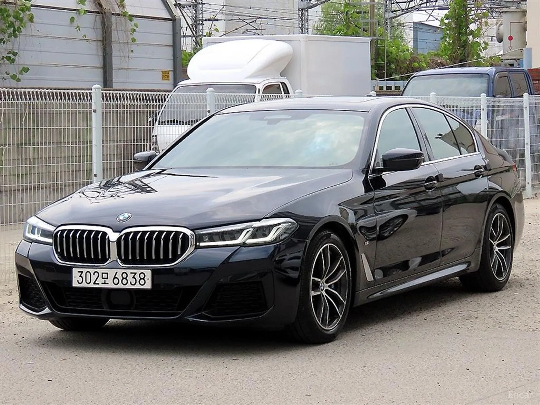 BMW 5 Series (G30)