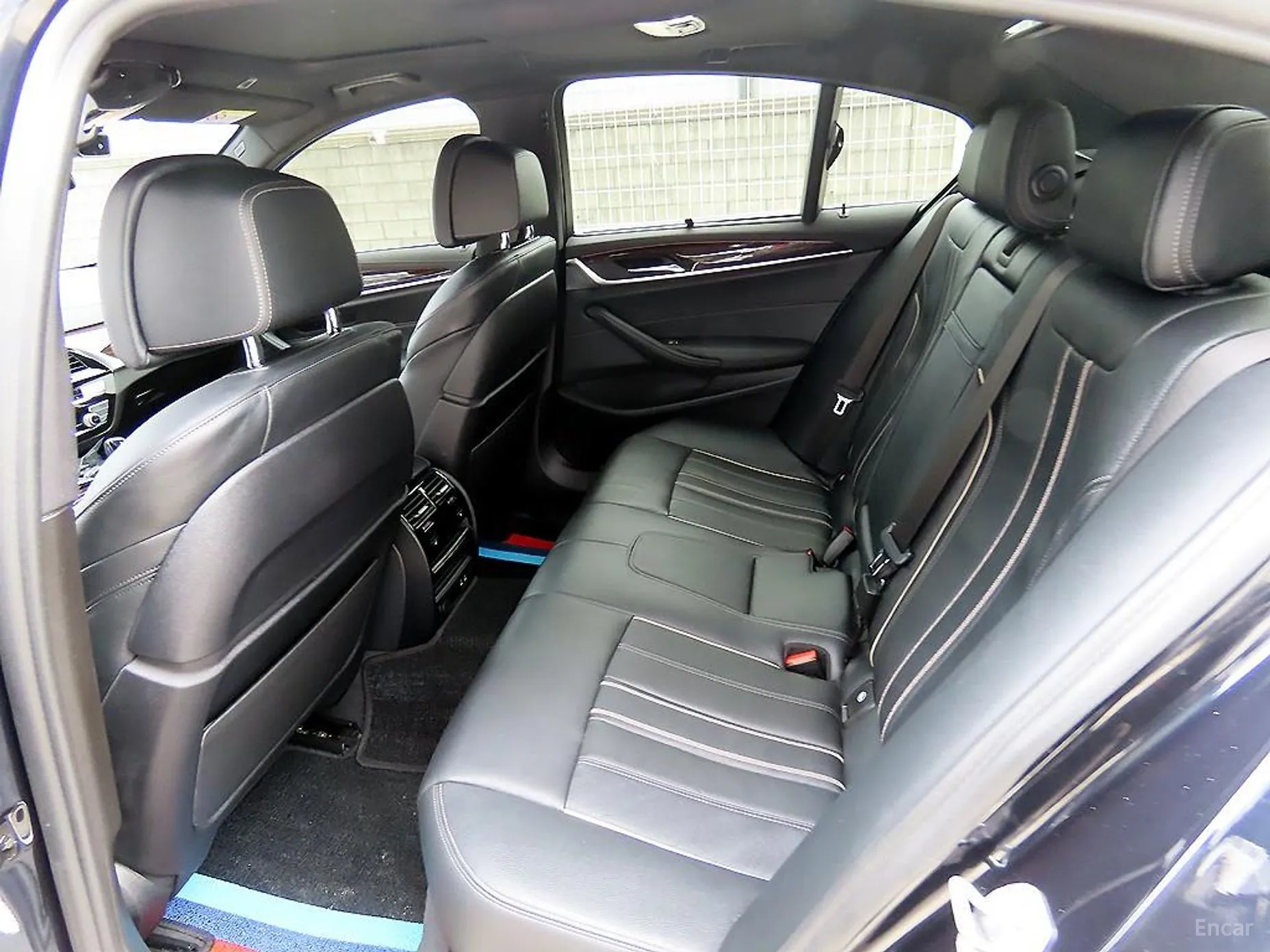 BMW 5 Series (G30) превью 6