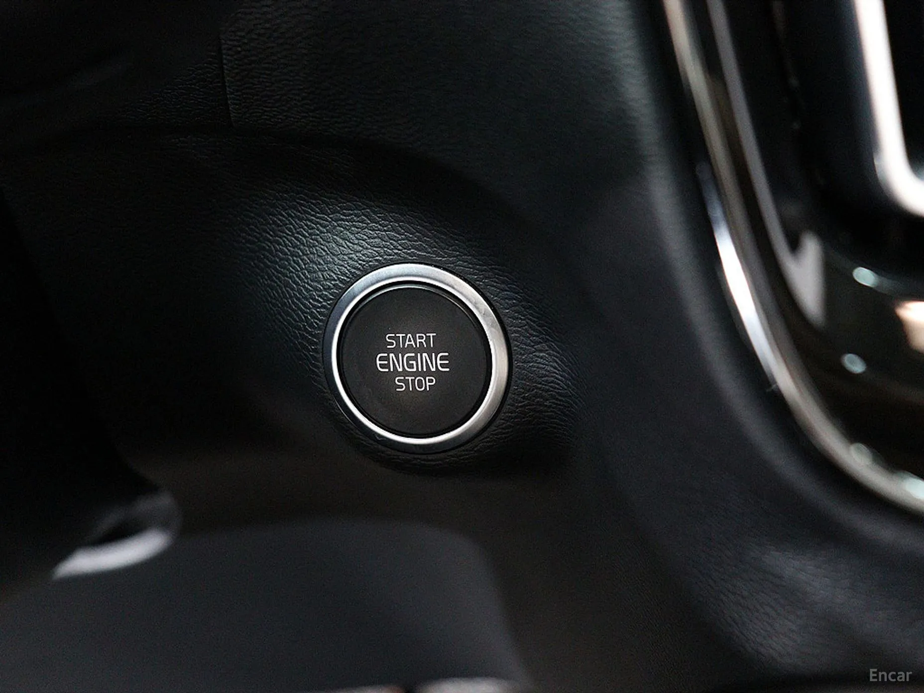 Volvo XC40 превью 19