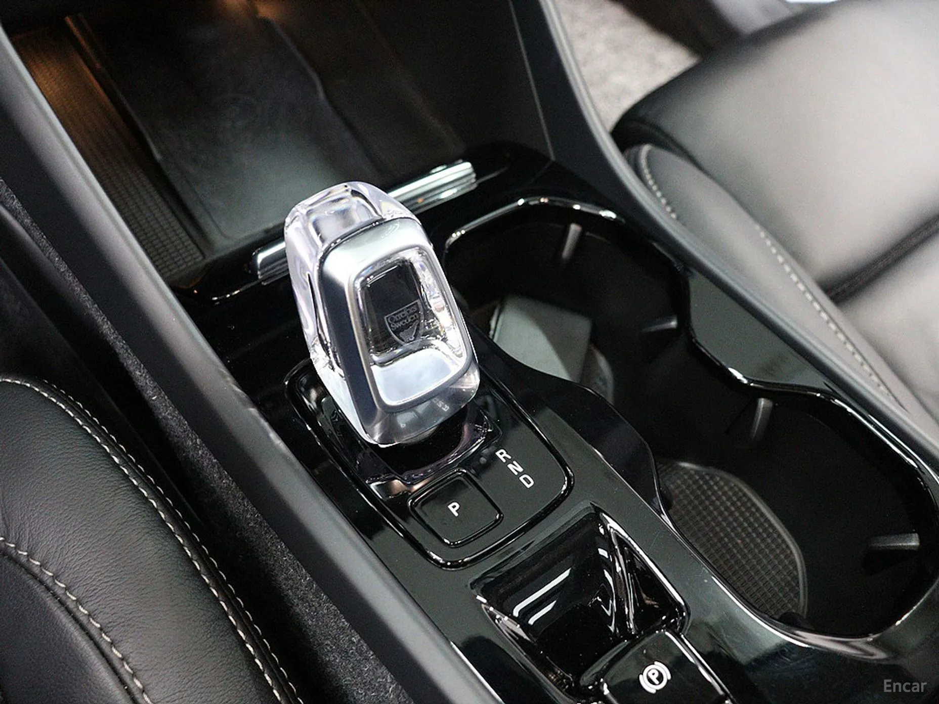 Volvo XC40 превью 20