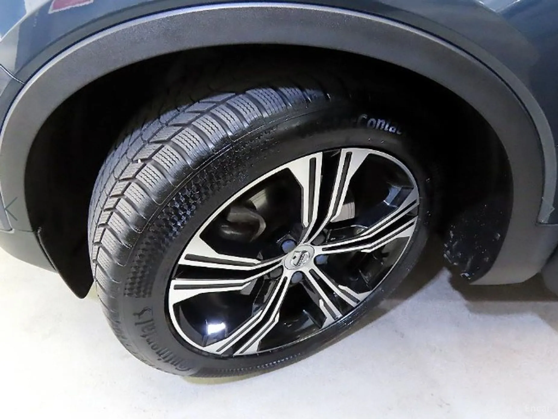 Volvo XC40 превью 20
