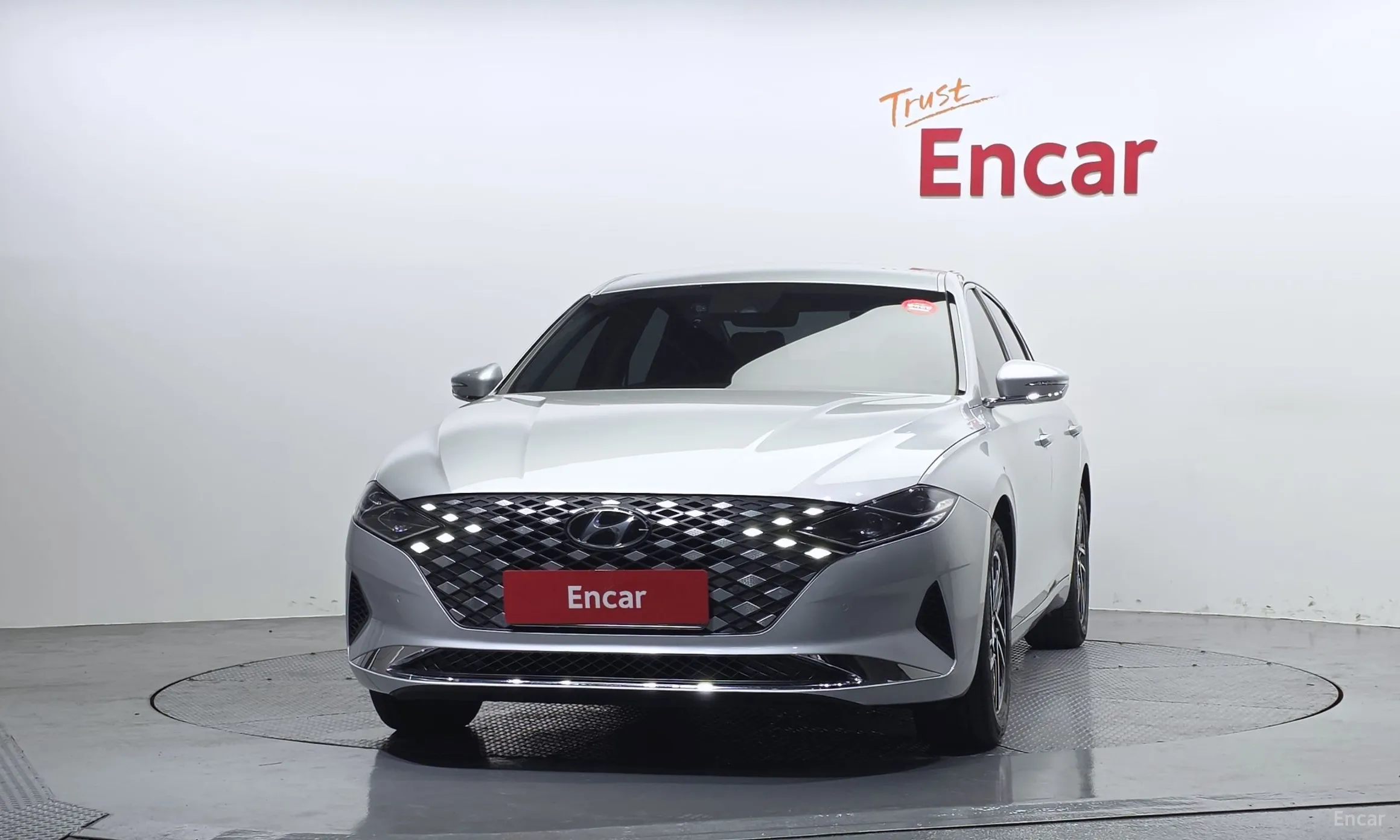 Hyundai Grandeur IG превью 3