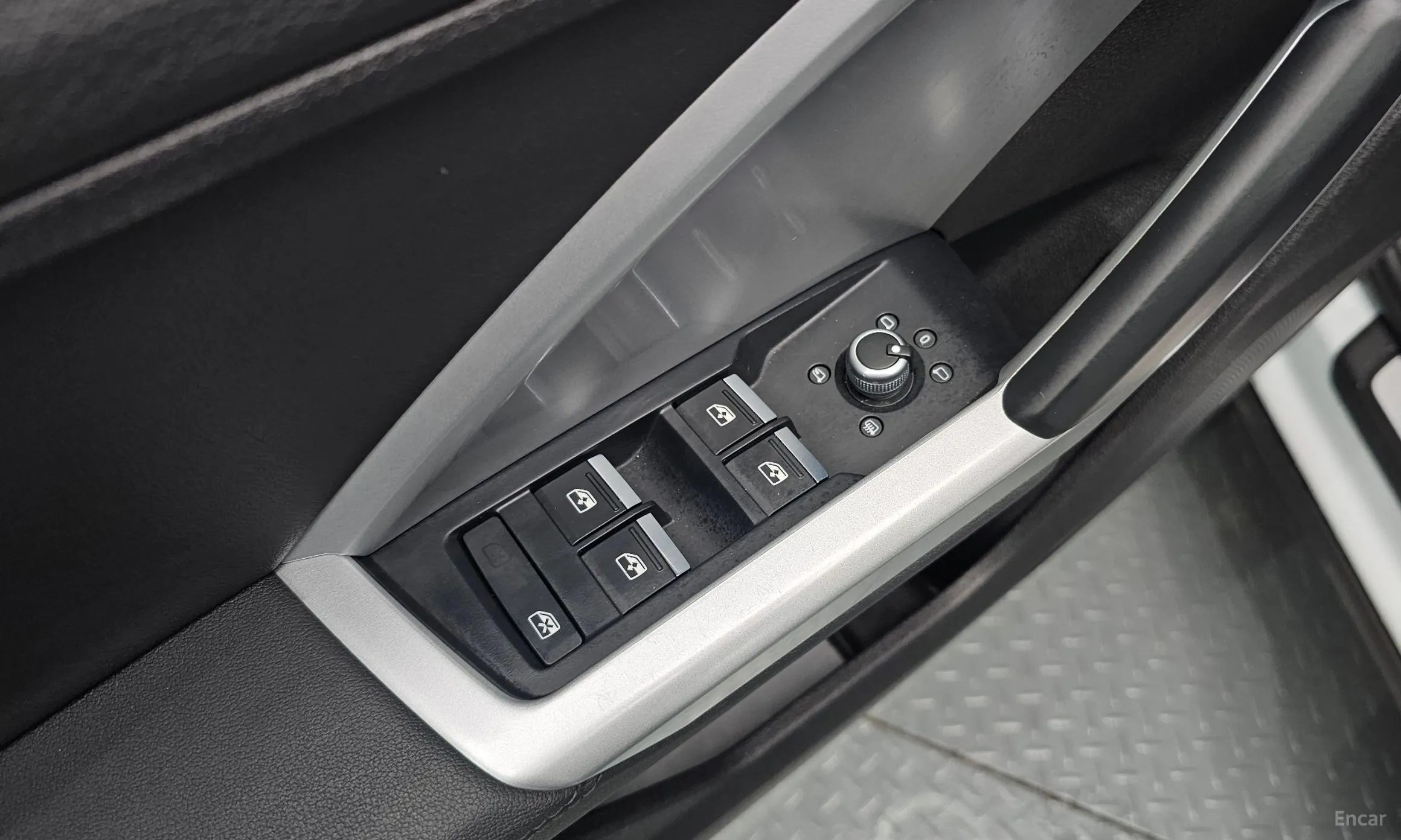 Audi Q3 (F3) превью 19