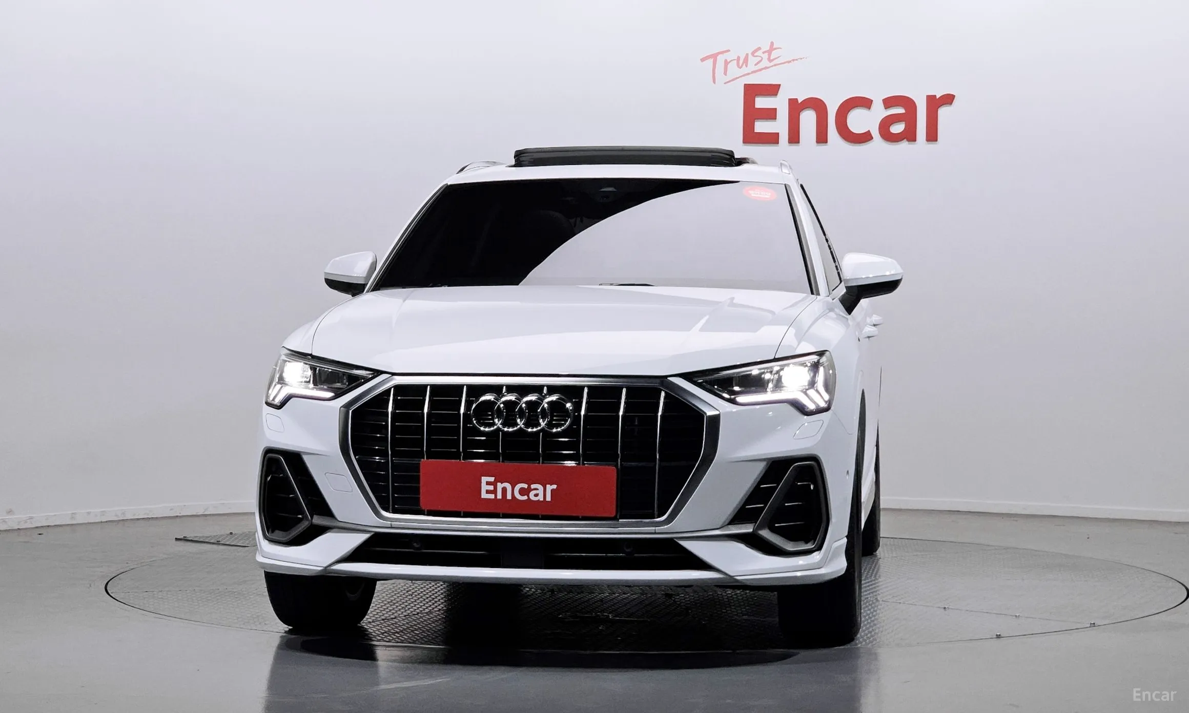 Audi Q3 (F3) превью 3