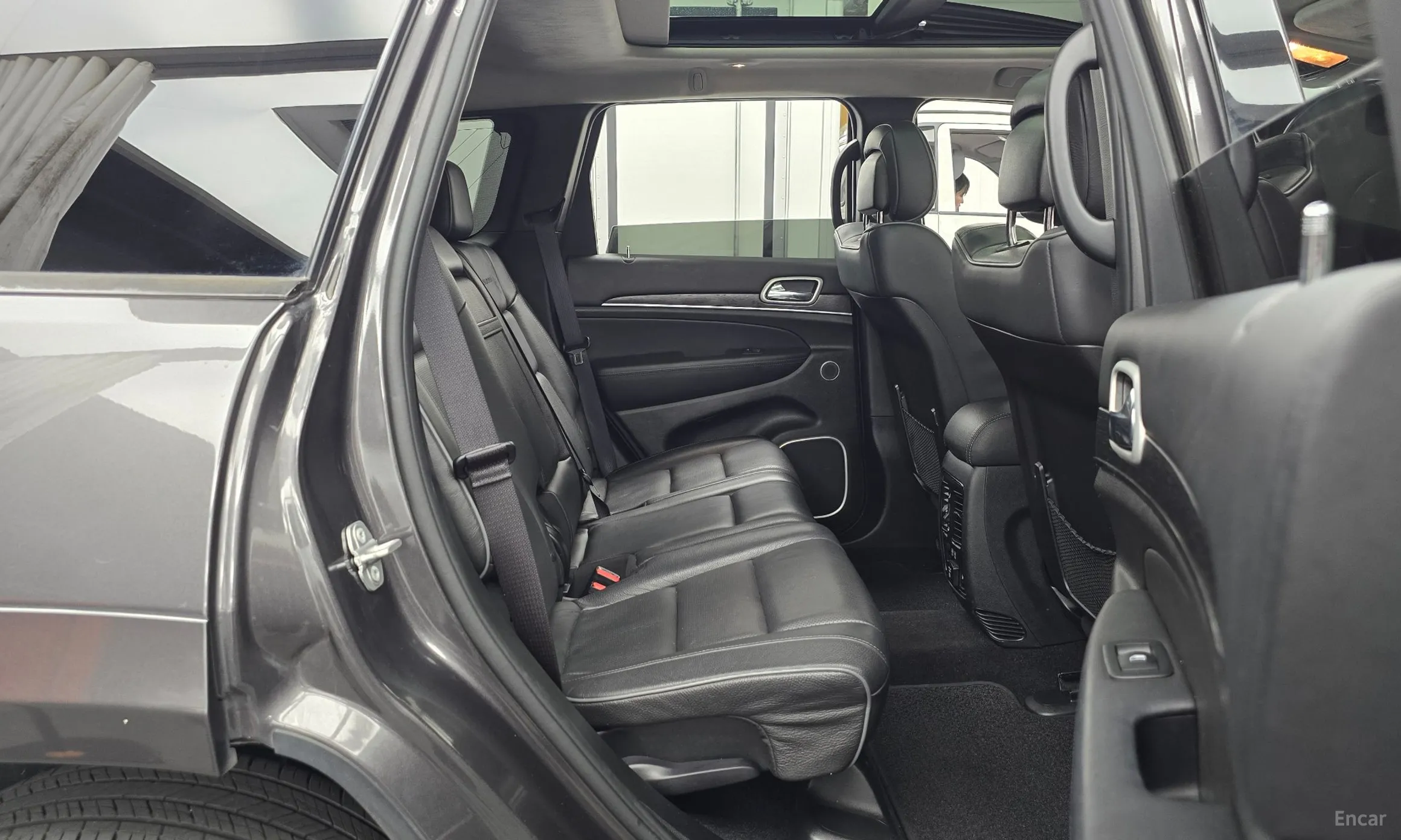Jeep Grand Cherokee превью 11