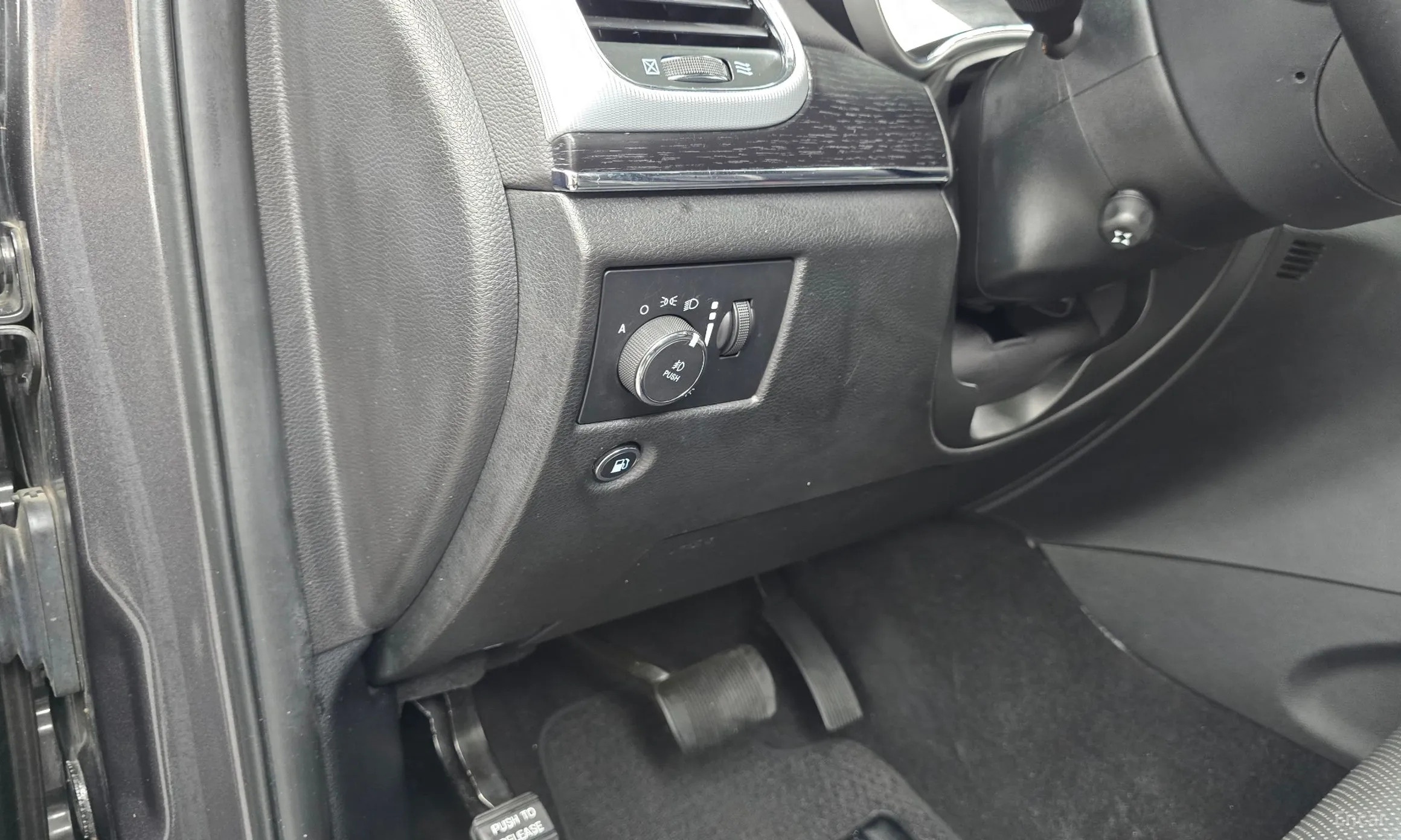 Jeep Grand Cherokee превью 17