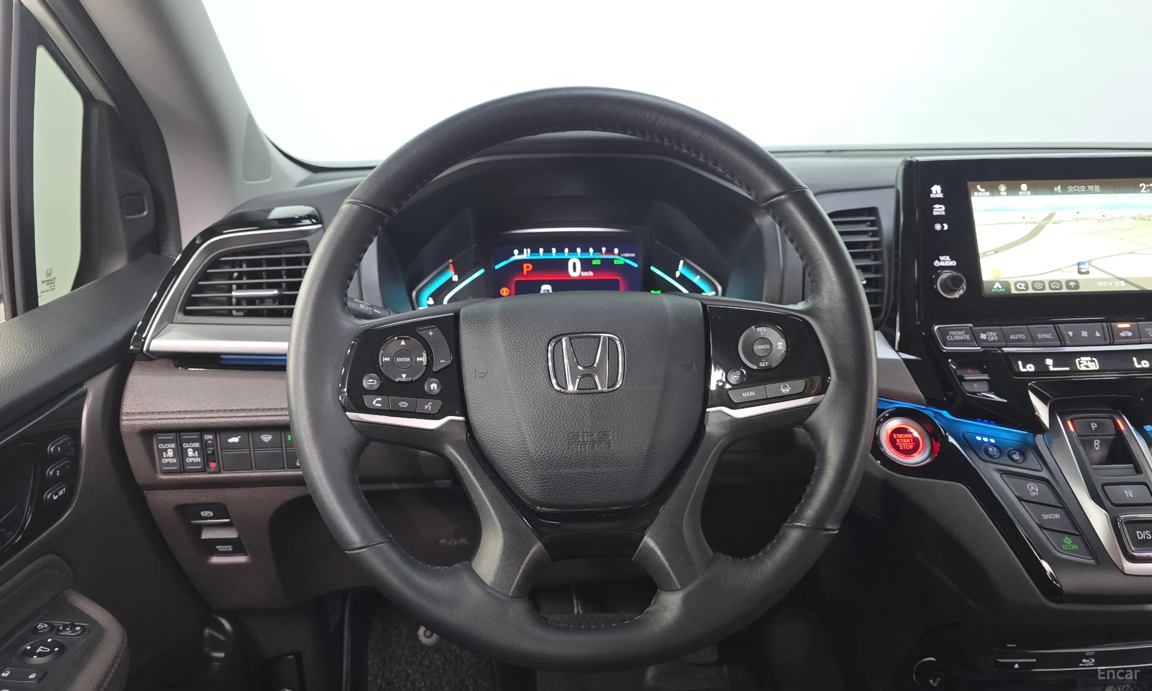 Honda Odyssey превью 15