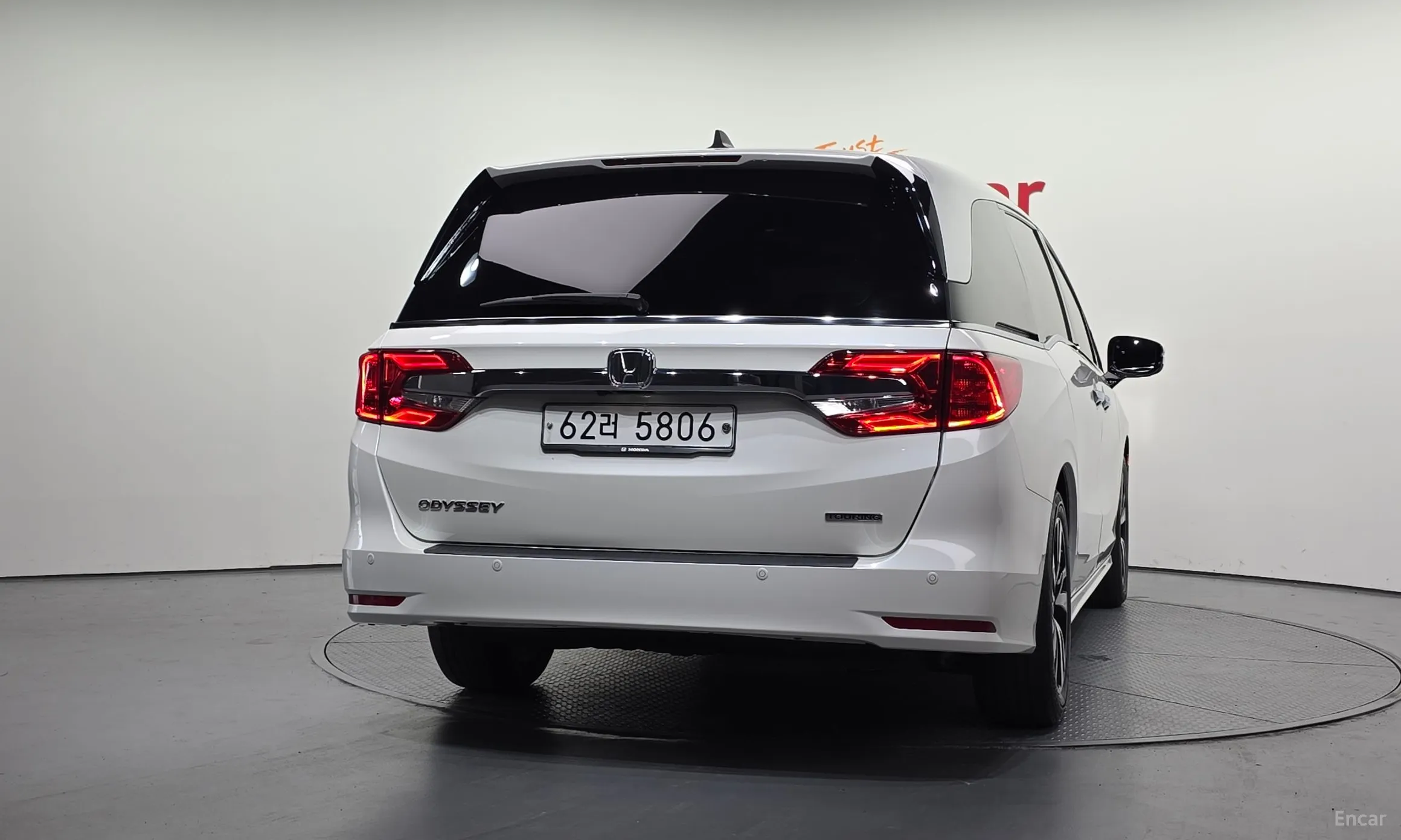 Honda Odyssey превью 4
