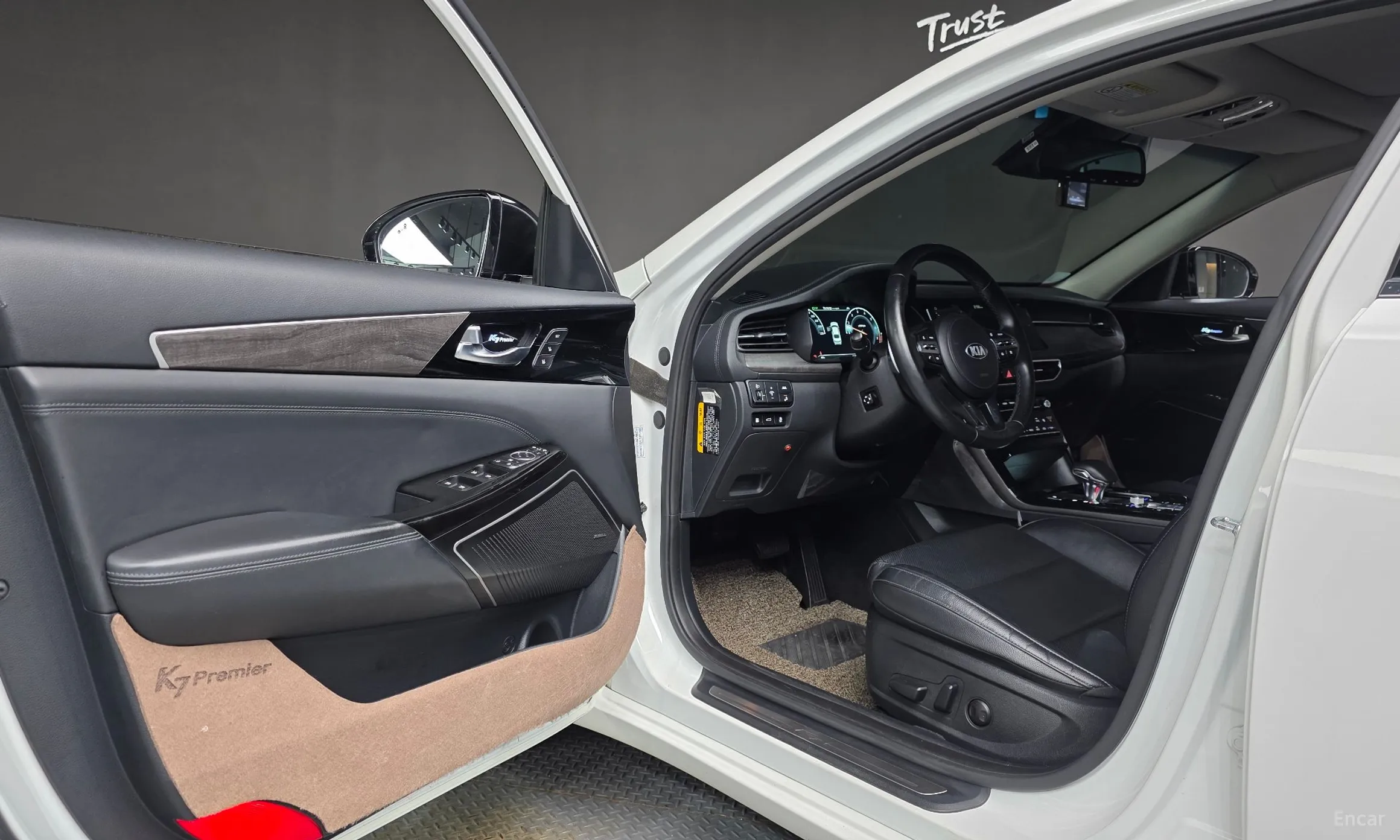 Kia K7 Premier превью 10