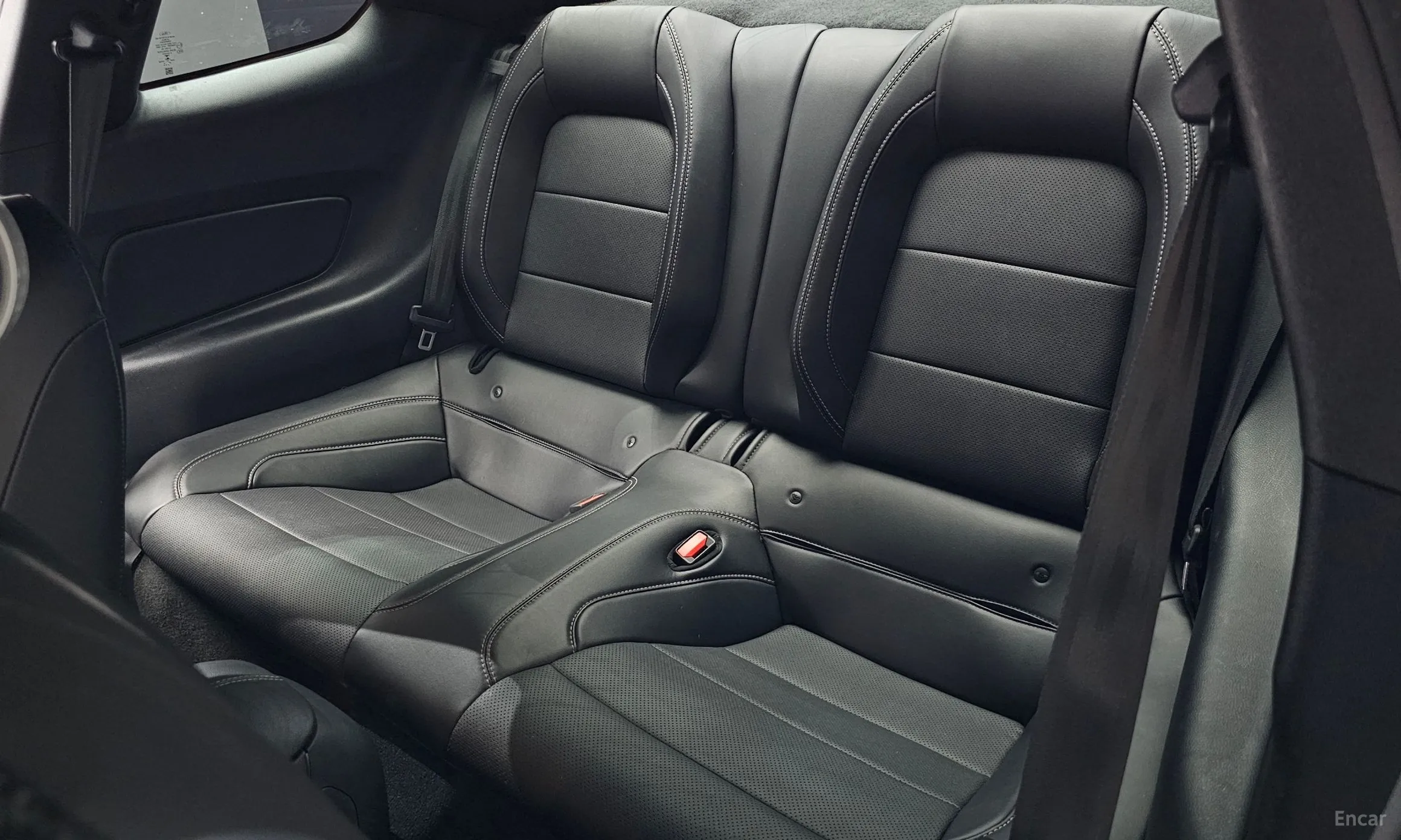 Ford Mustang превью 12