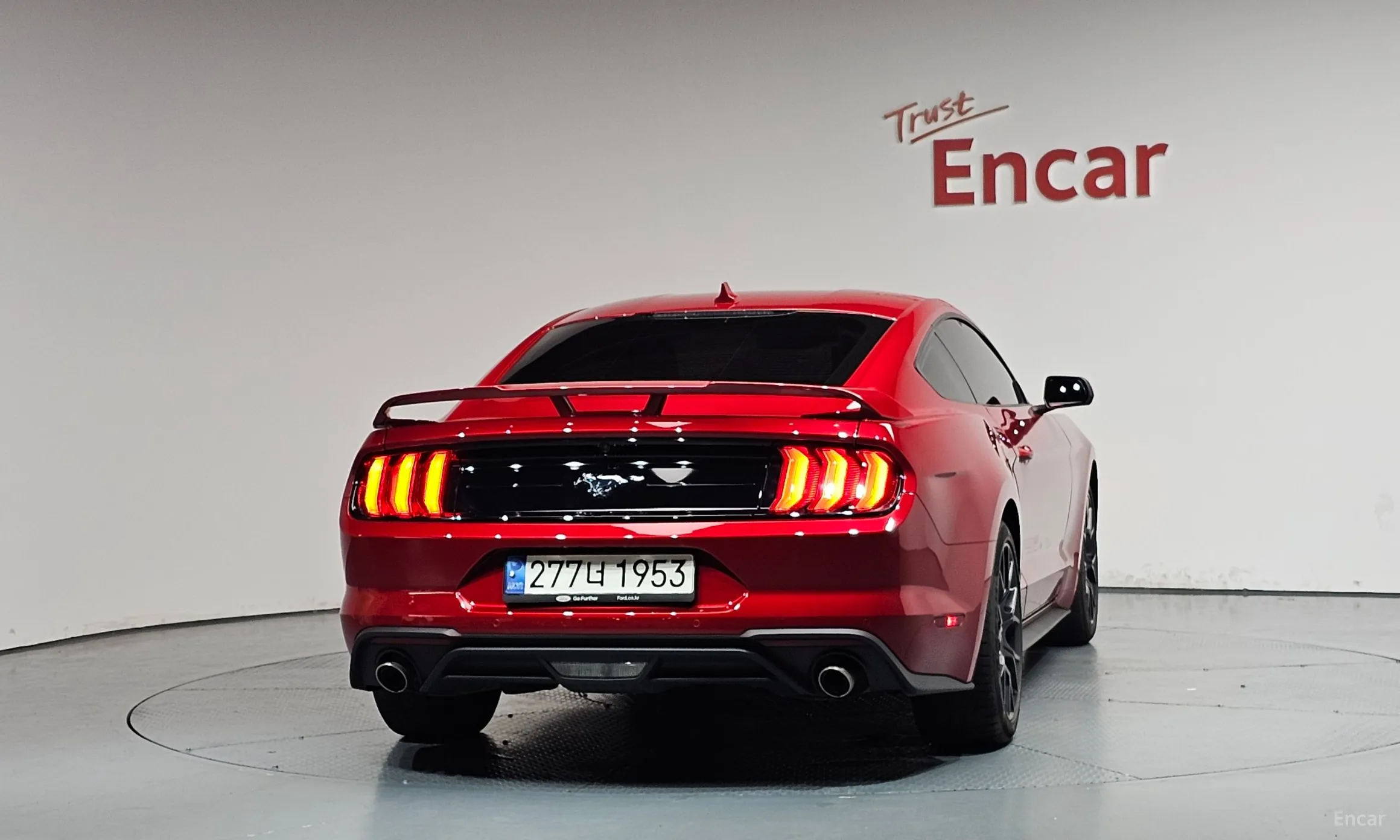 Ford Mustang превью 4