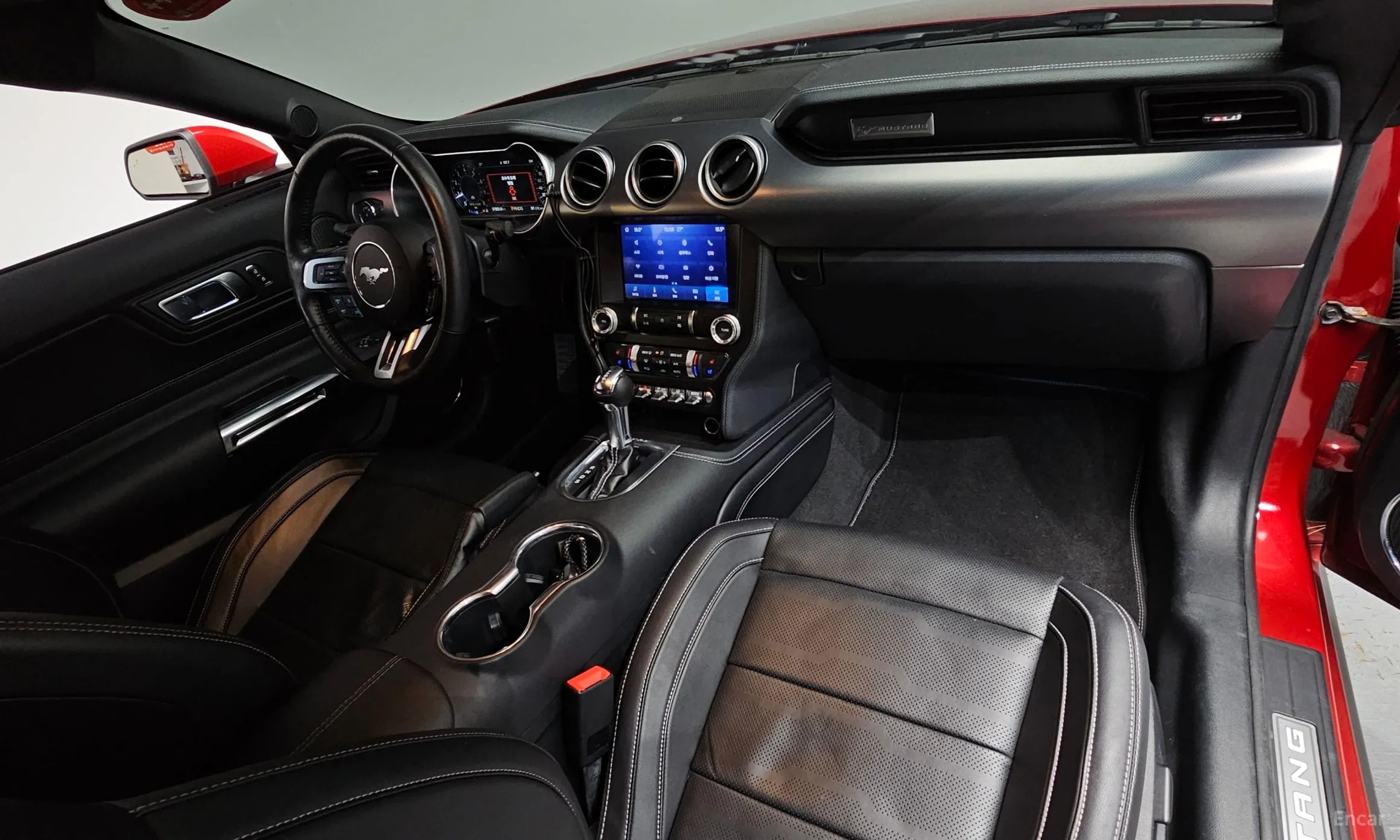 Ford Mustang превью 7