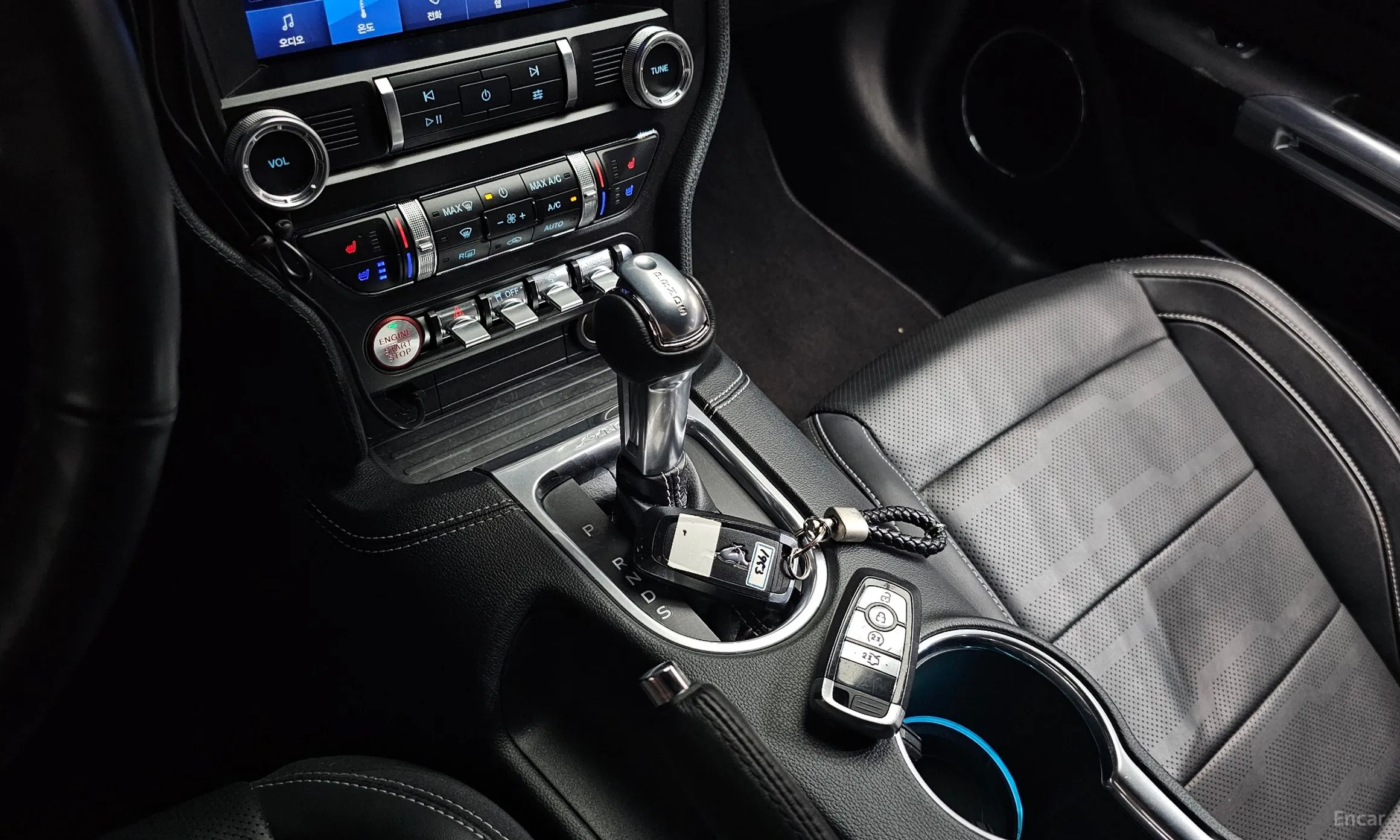 Ford Mustang превью 9