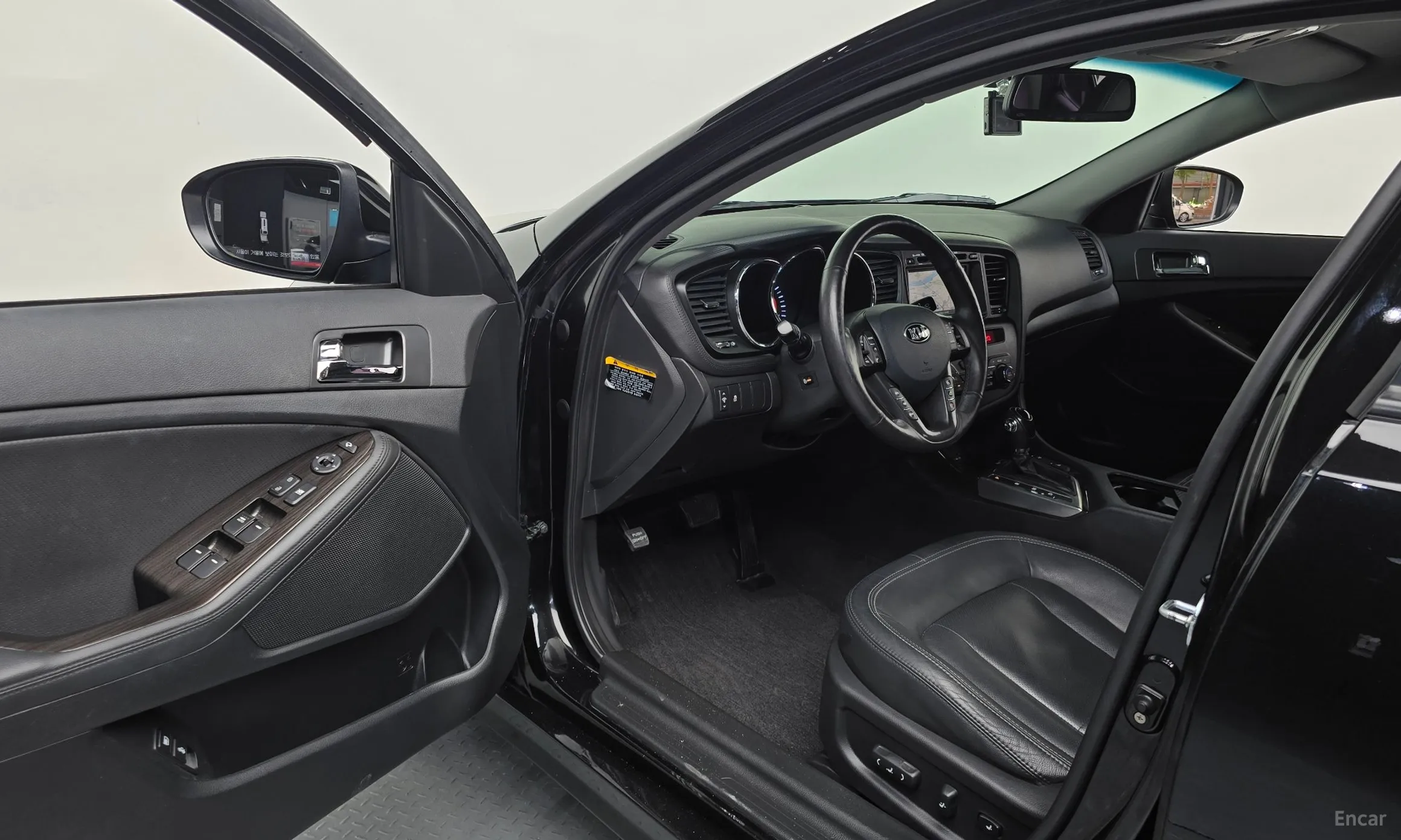 Kia K5 превью 10