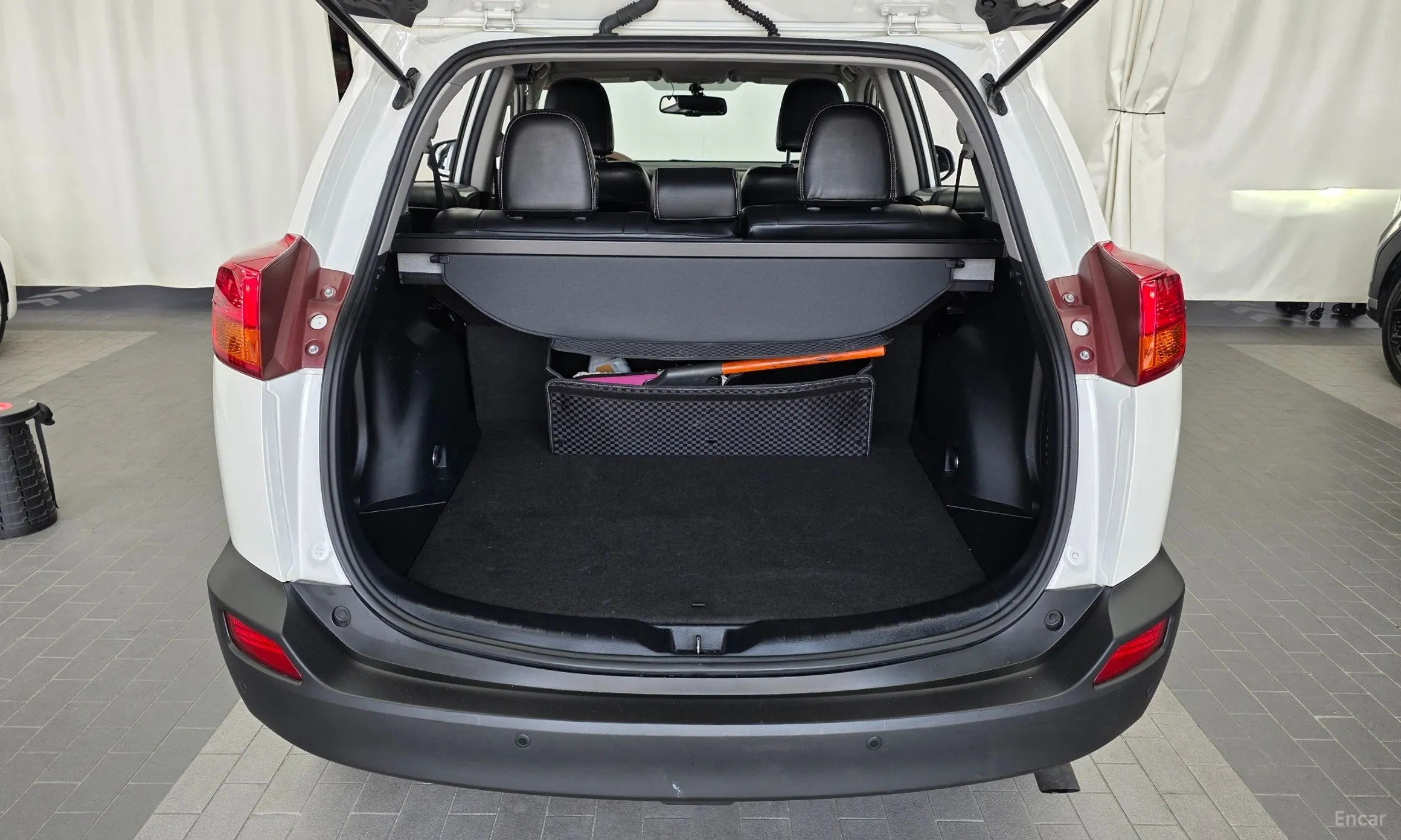 Toyota RAV4 превью 20