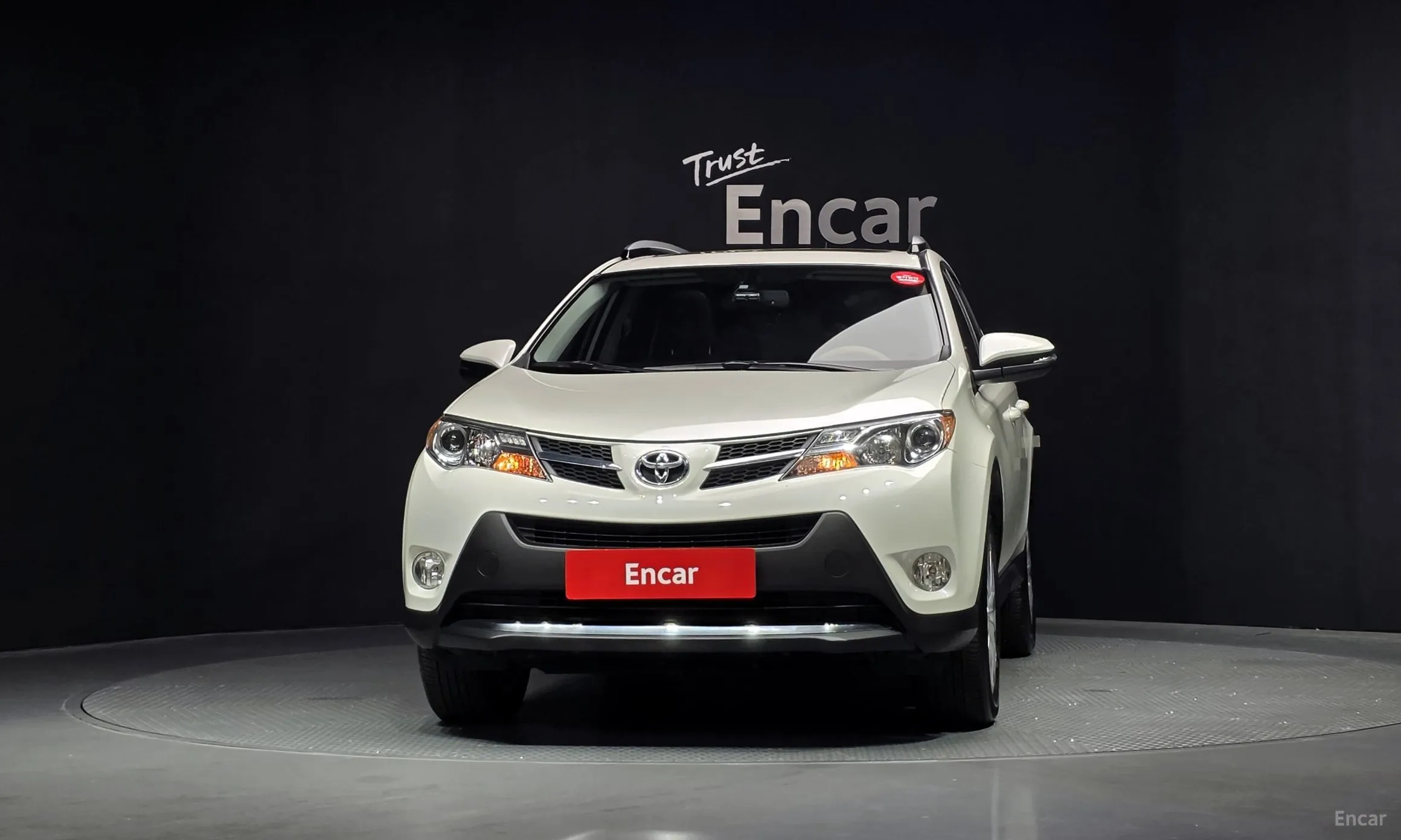 Toyota RAV4 превью 3