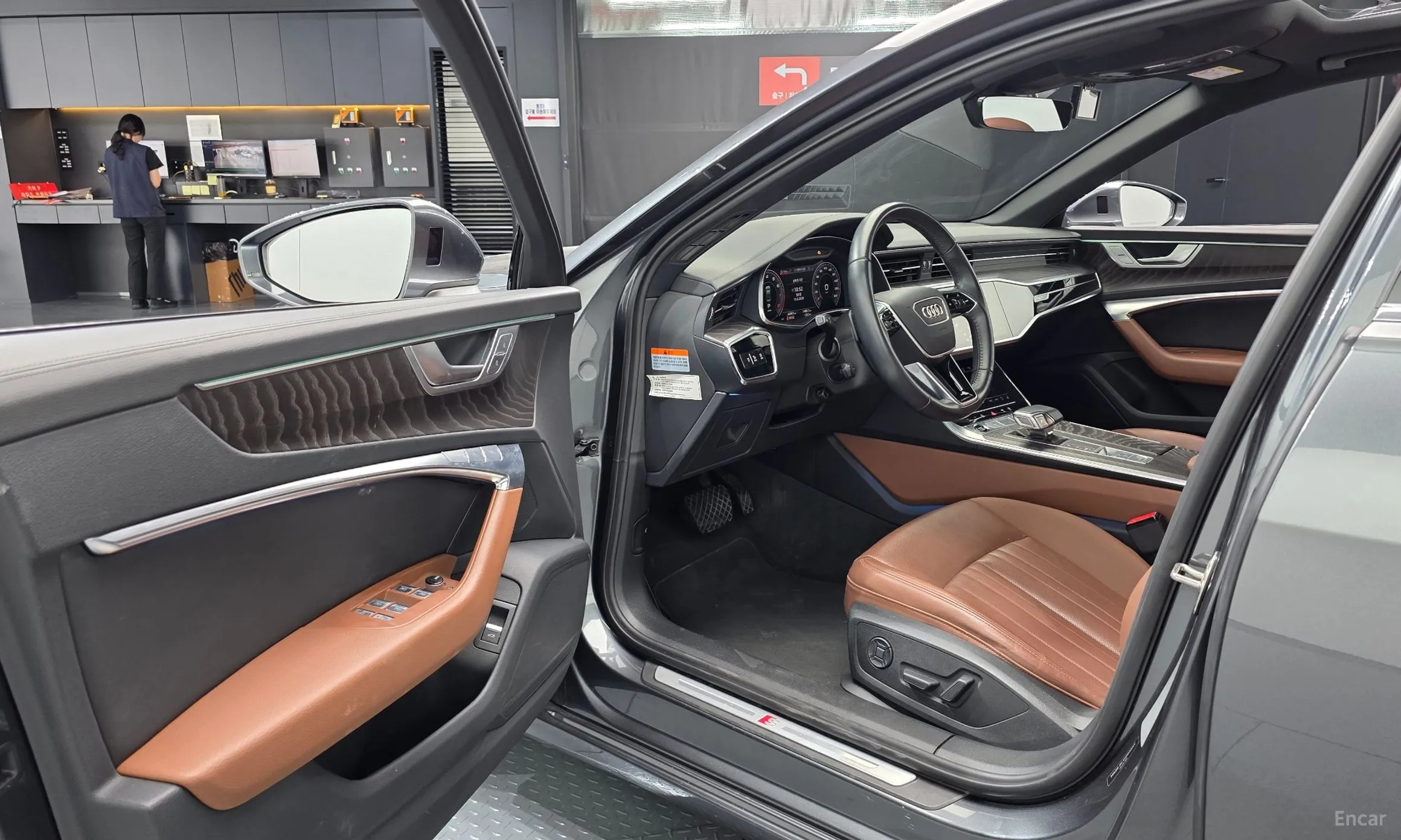 Audi A6 (C8) превью 10
