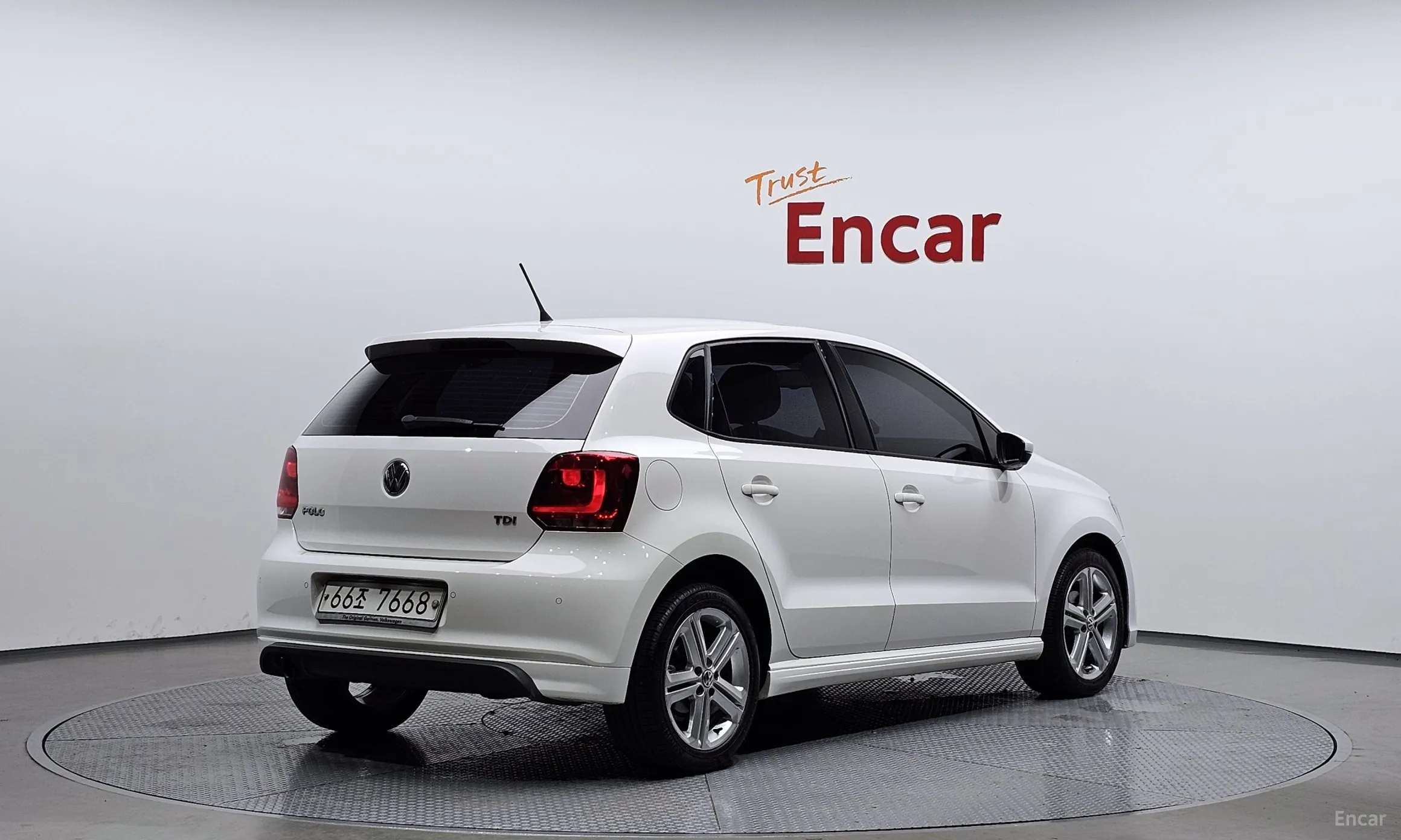 Volkswagen Polo превью 2
