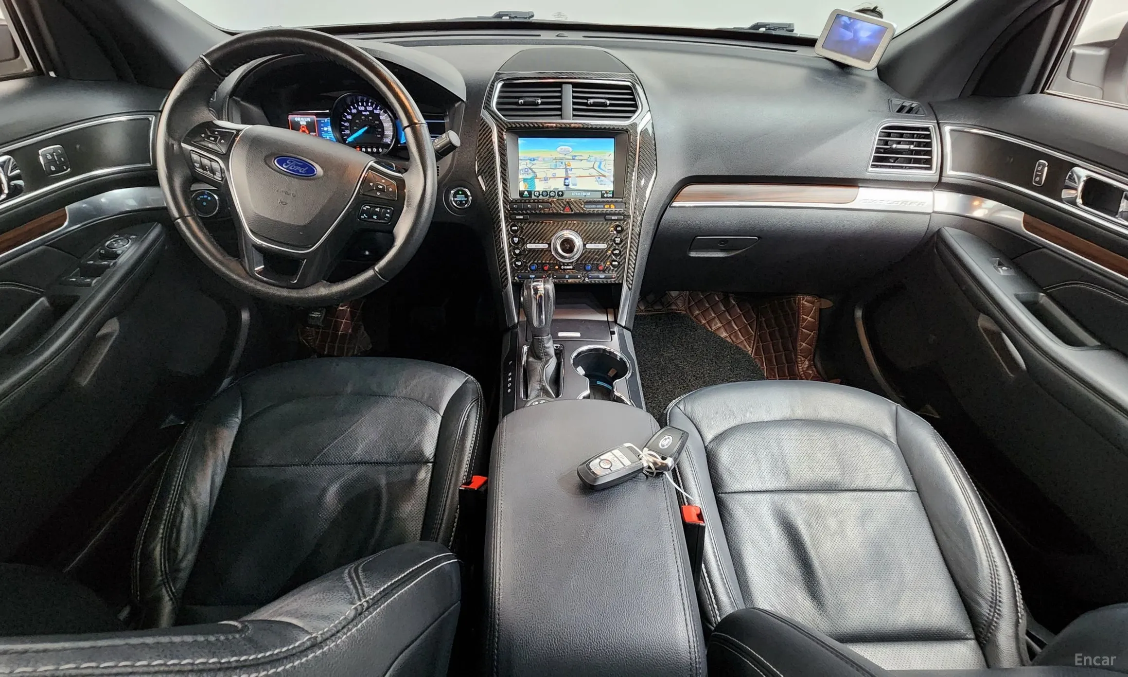 Ford Explorer превью 7