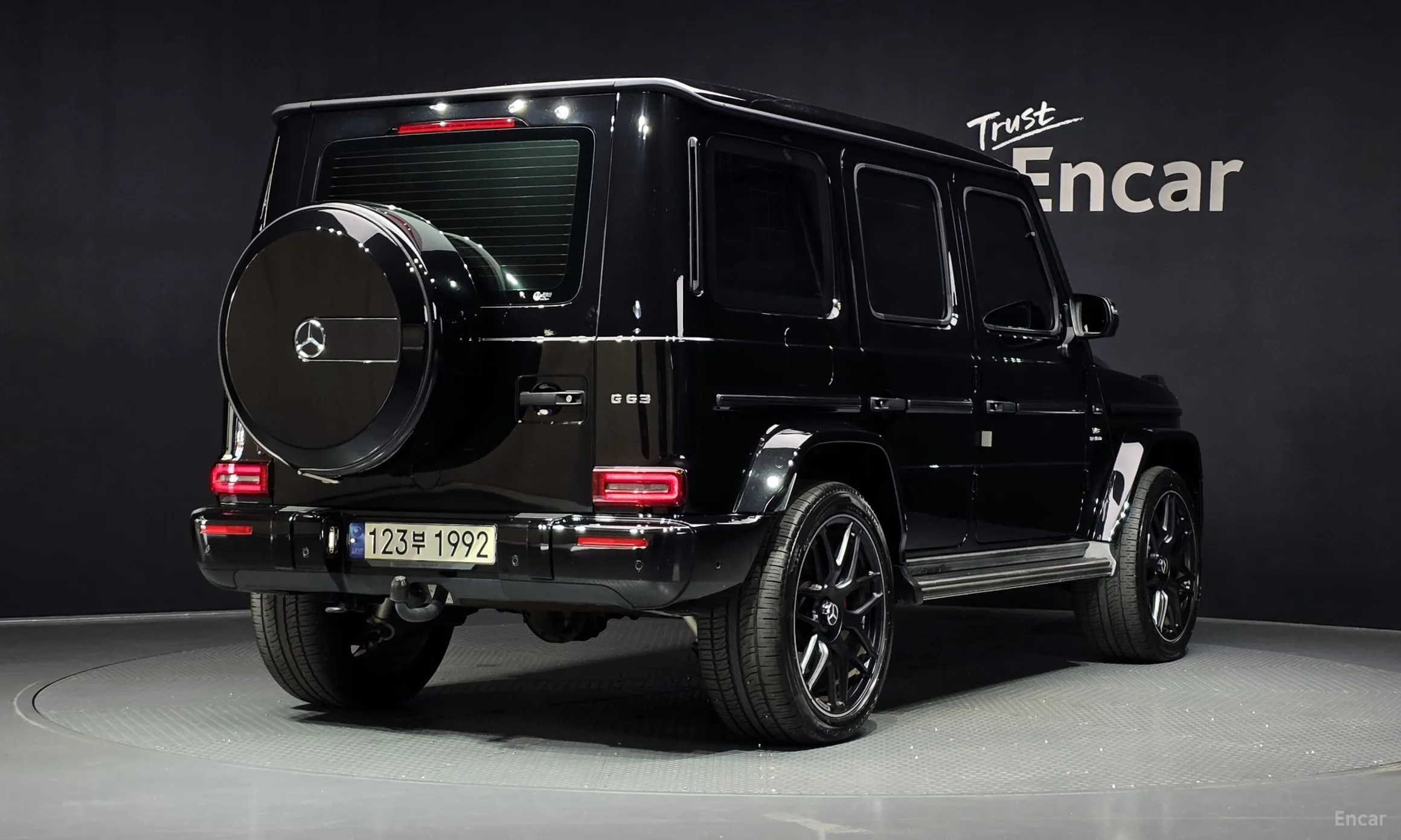 Mercedes Benz G-Class W463b