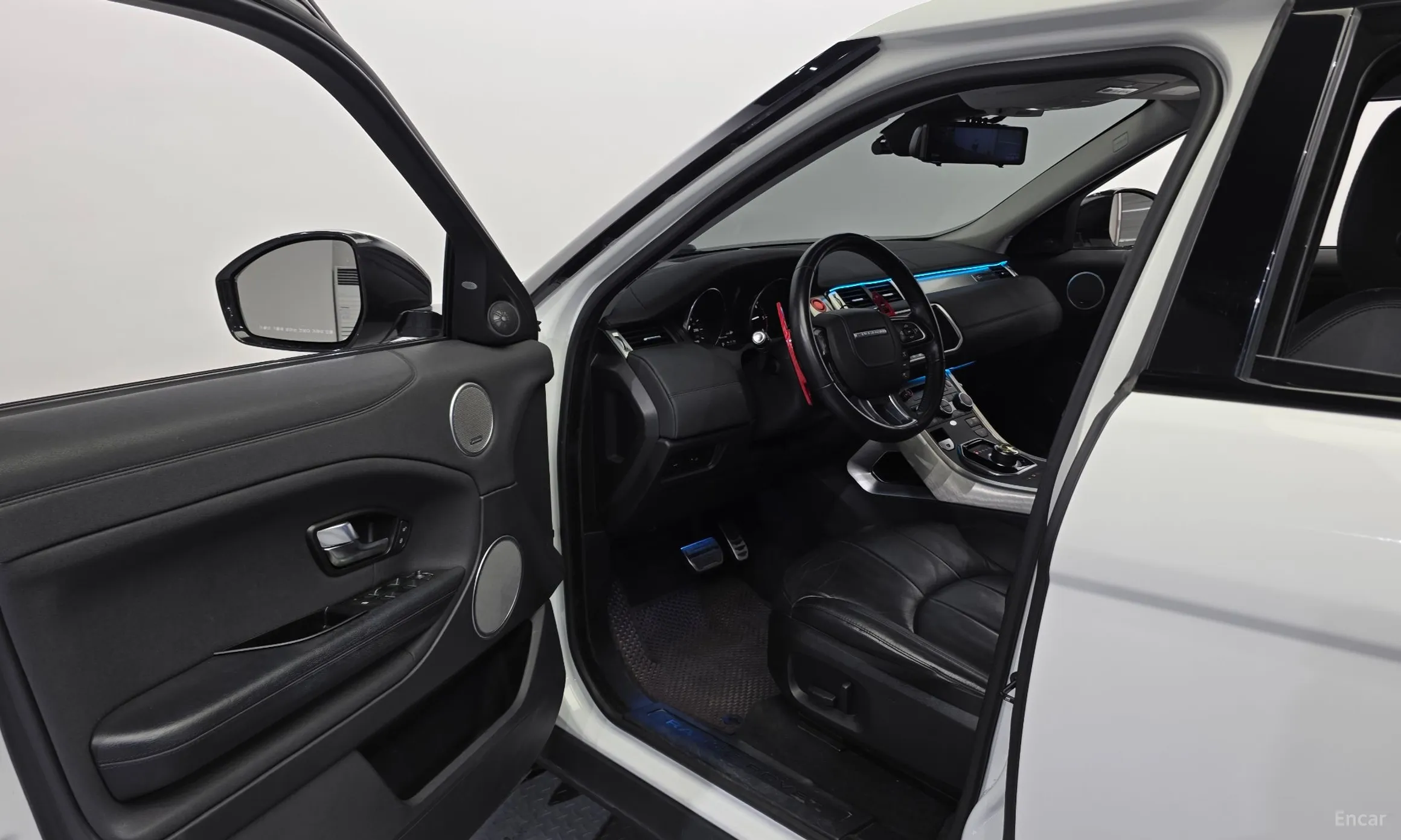 Land Rover Range Rover Evoque превью 10