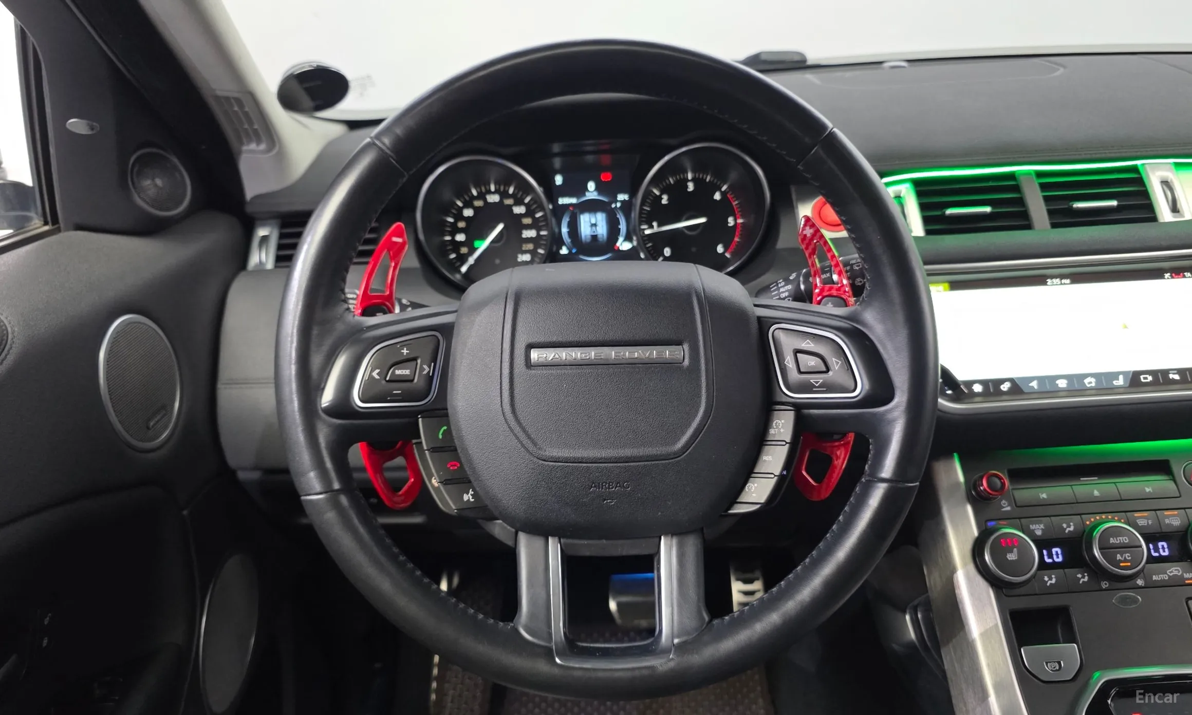 Land Rover Range Rover Evoque превью 14