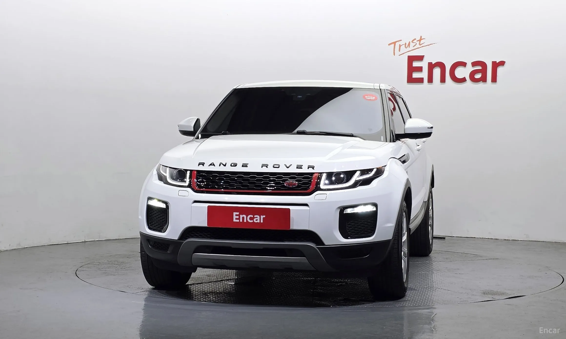 Land Rover Range Rover Evoque превью 3
