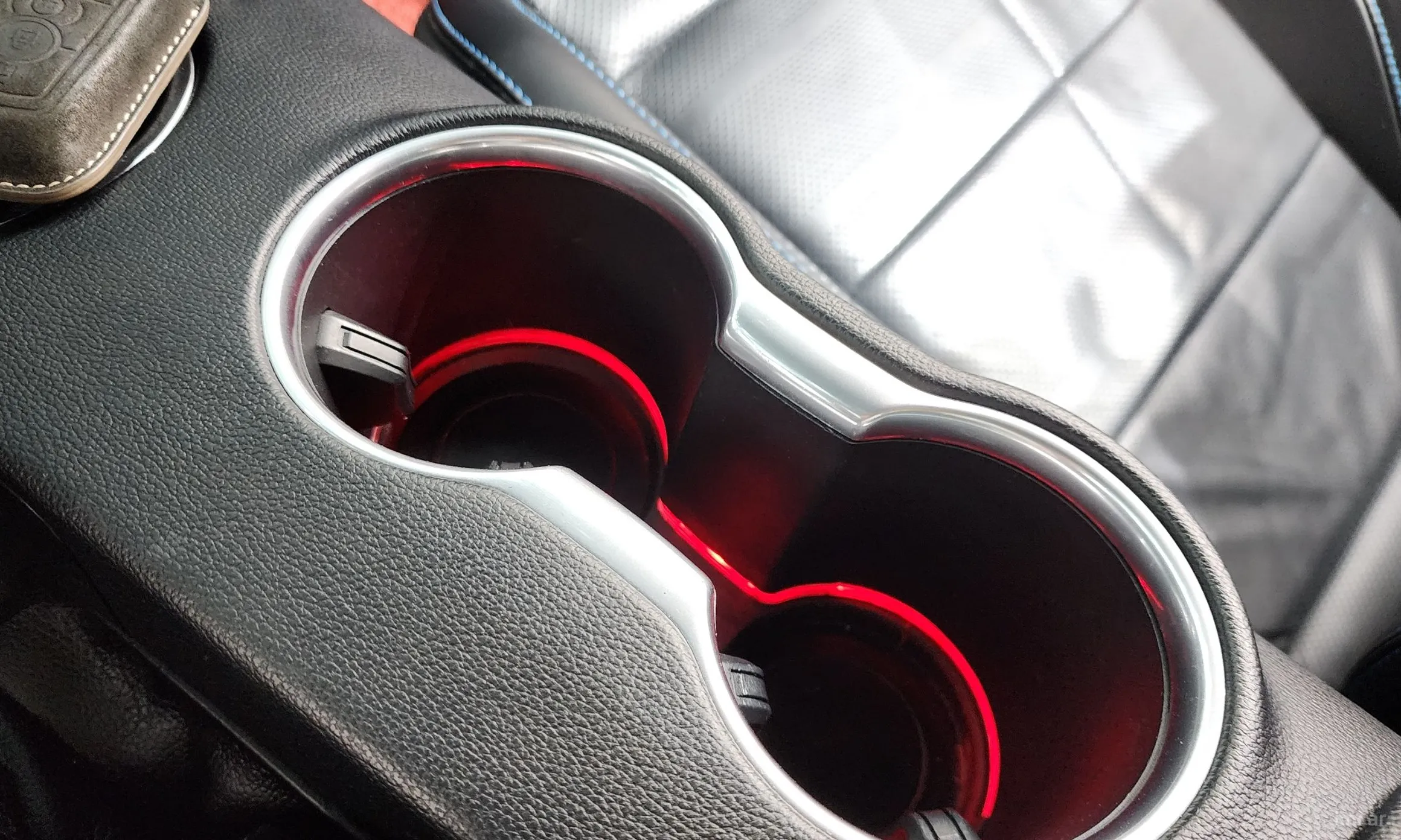 Ford Mustang превью 14