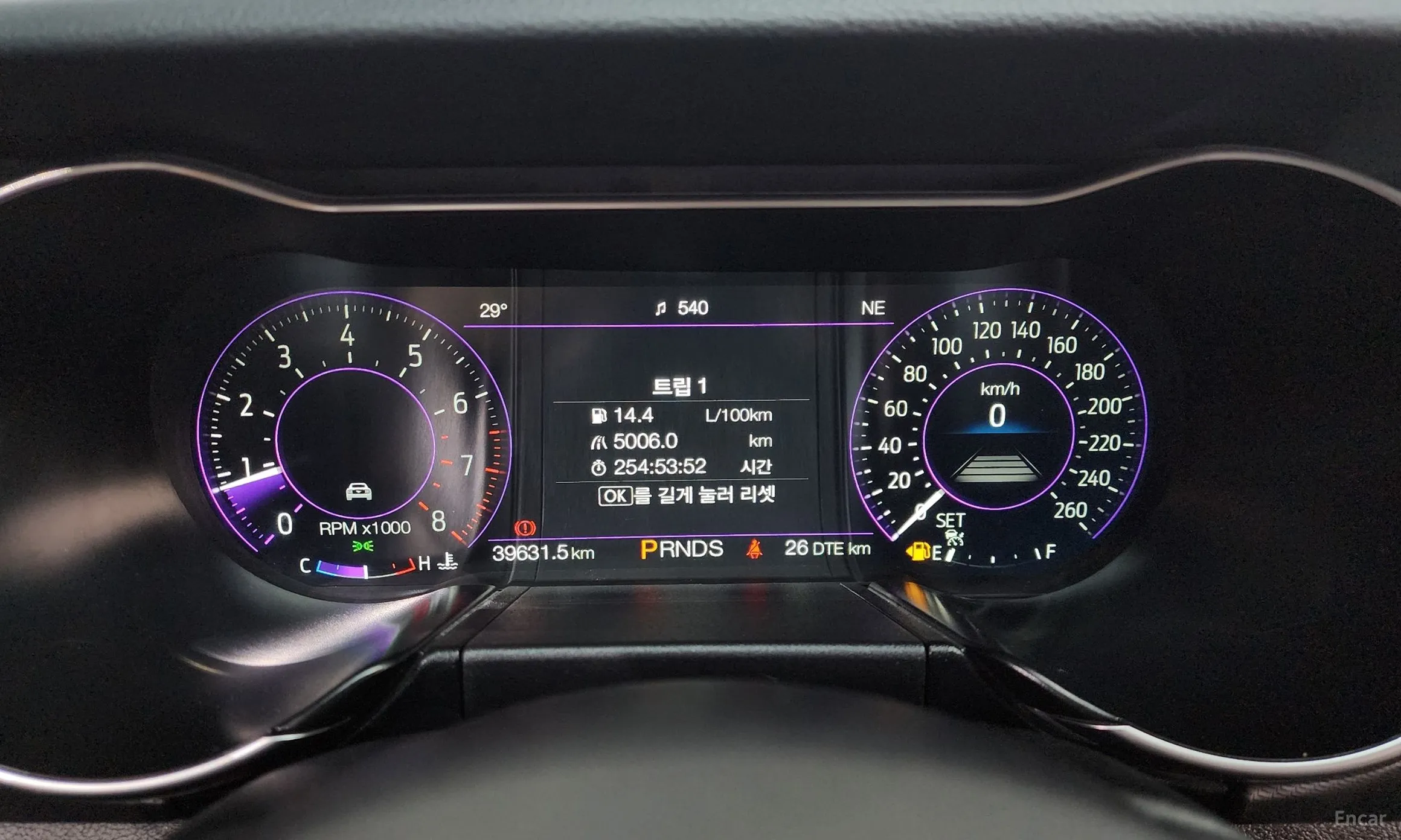 Ford Mustang превью 8