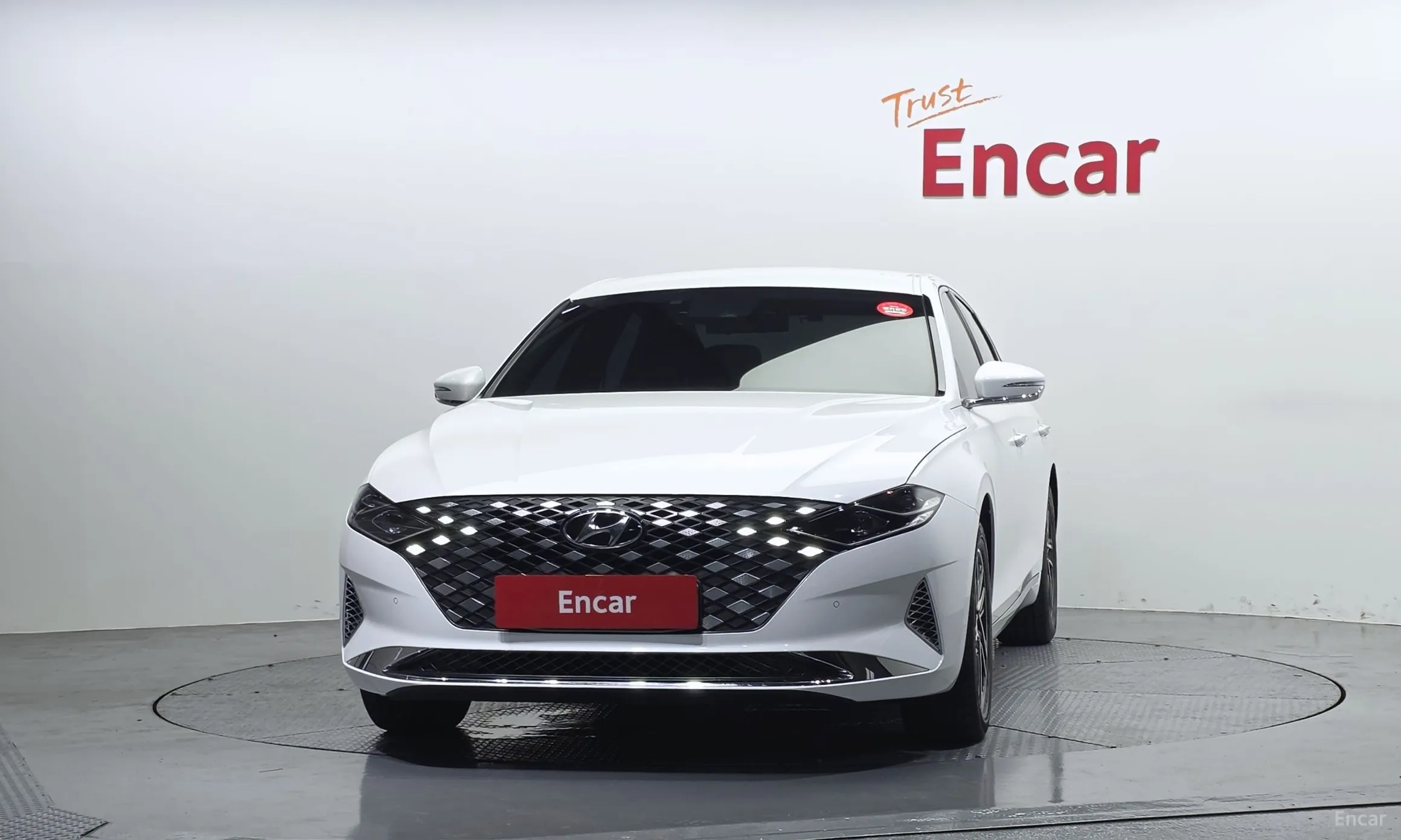 Hyundai Grandeur IG превью 3