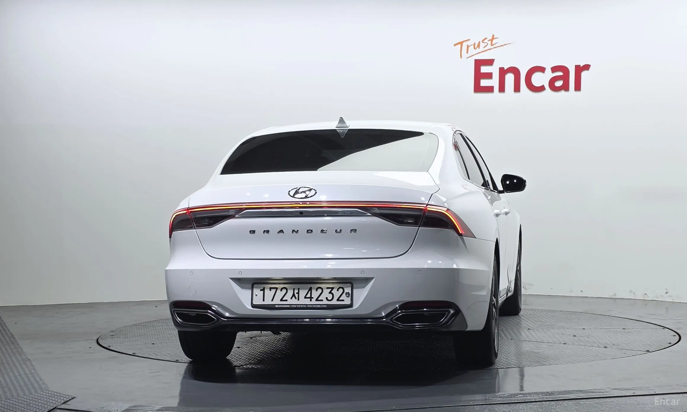 Hyundai Grandeur IG превью 4
