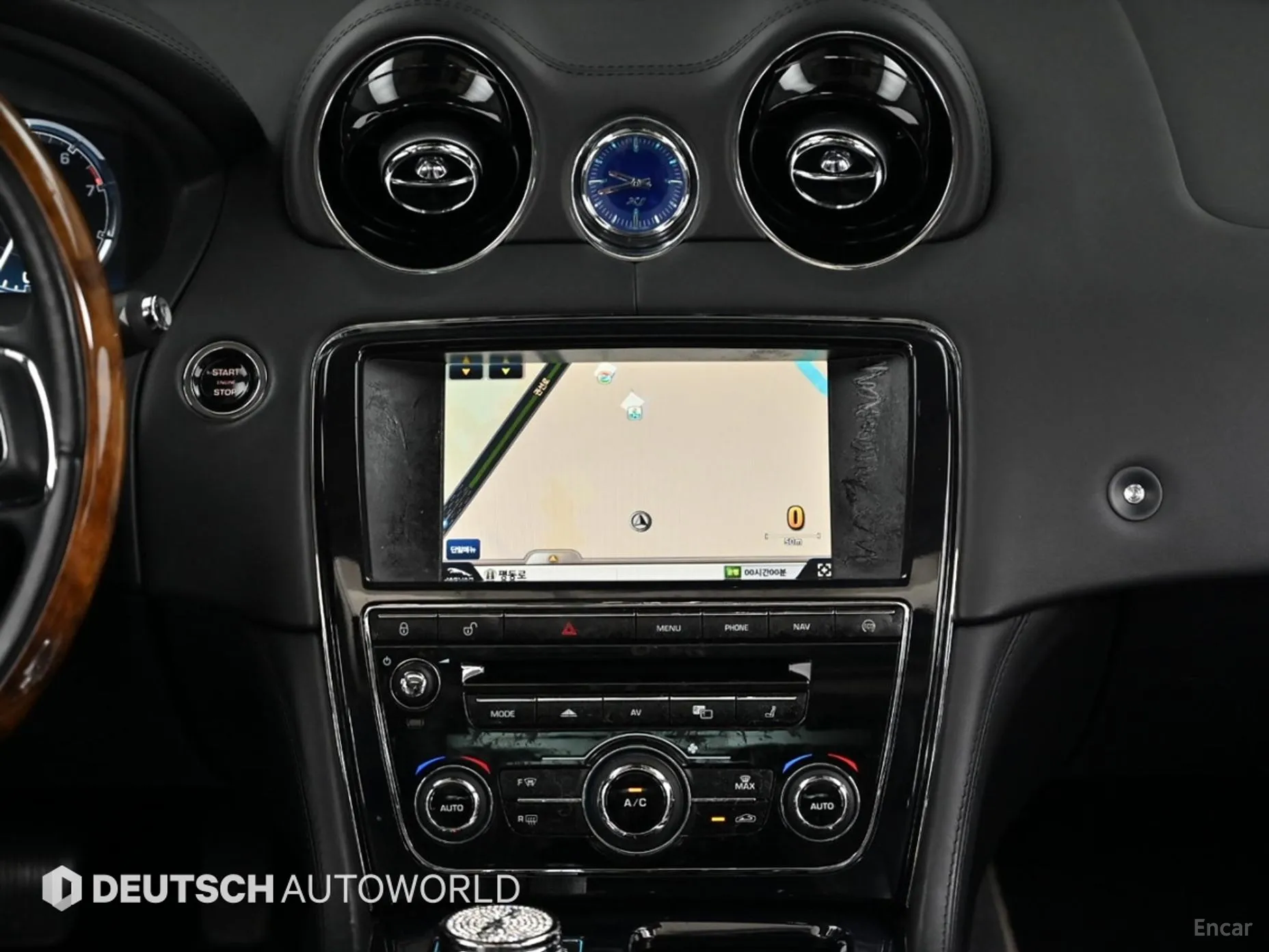 Jaguar All New XJ превью 14