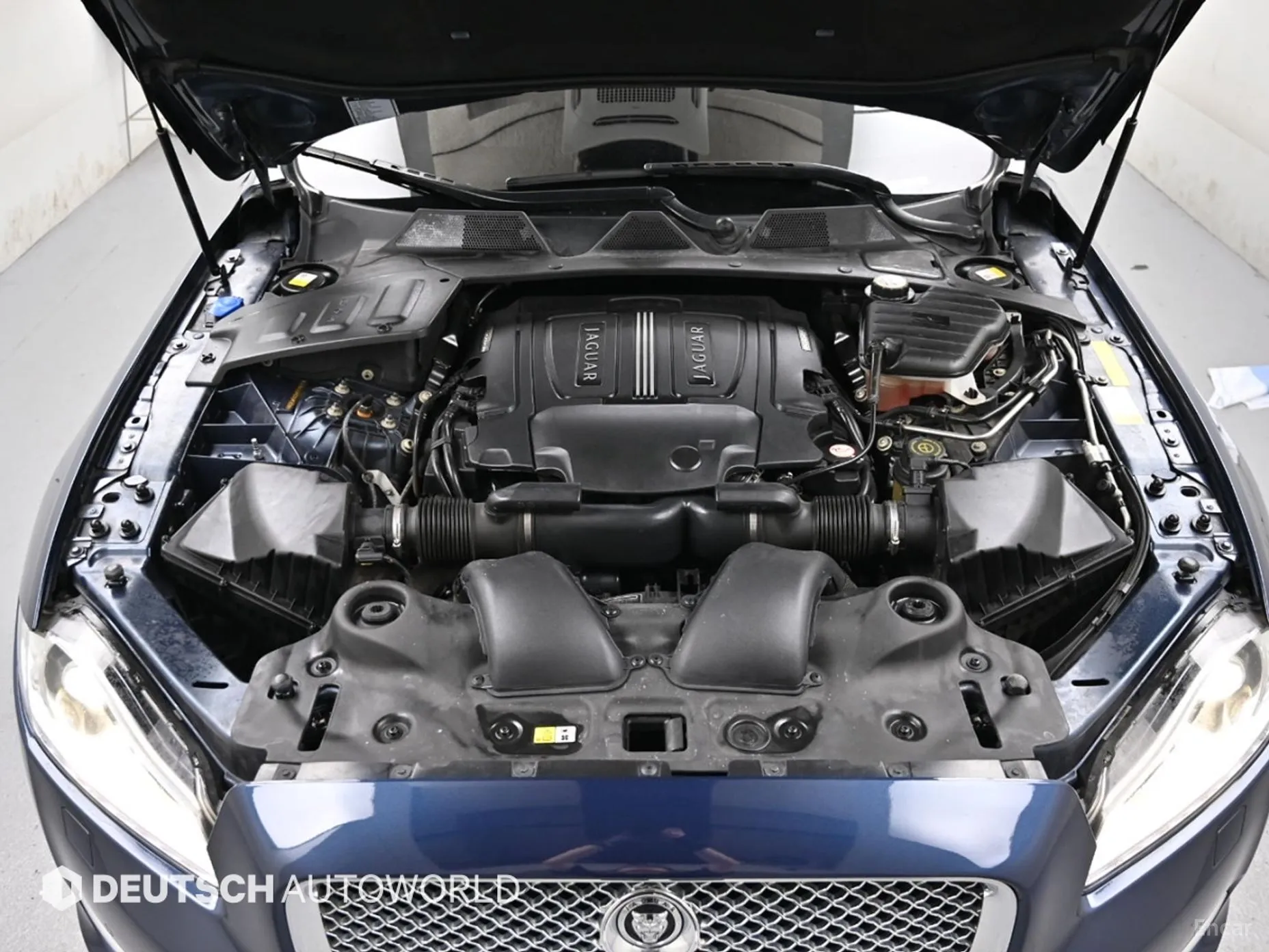 Jaguar All New XJ превью 6