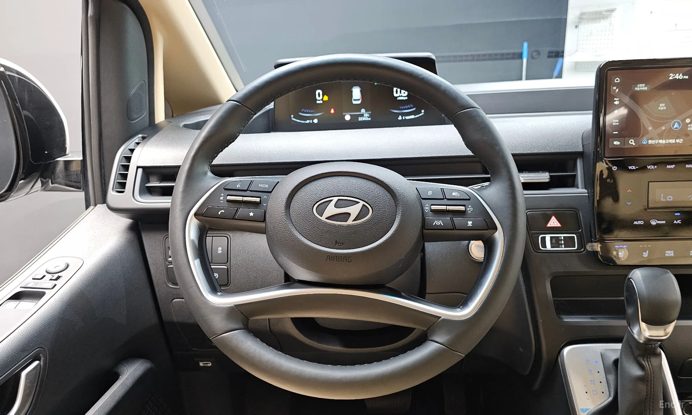 Hyundai Staria превью 13