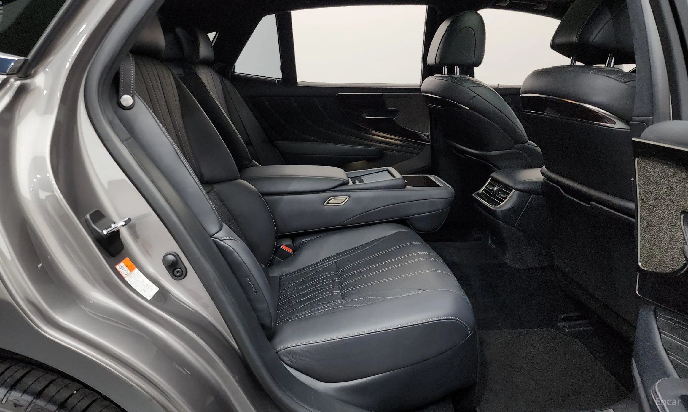 Lexus LS500 5th Generation превью 11