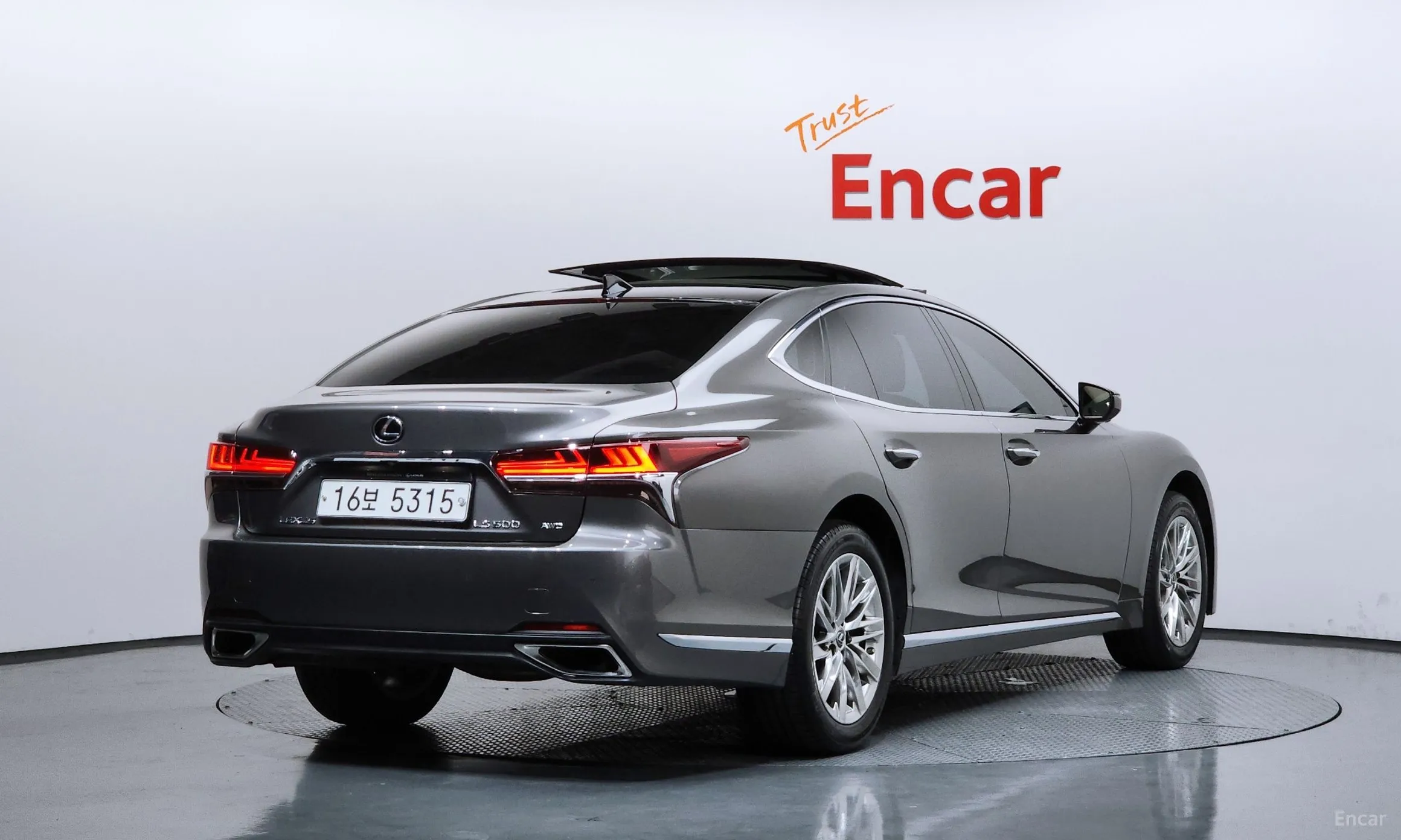 Lexus LS500 5th Generation