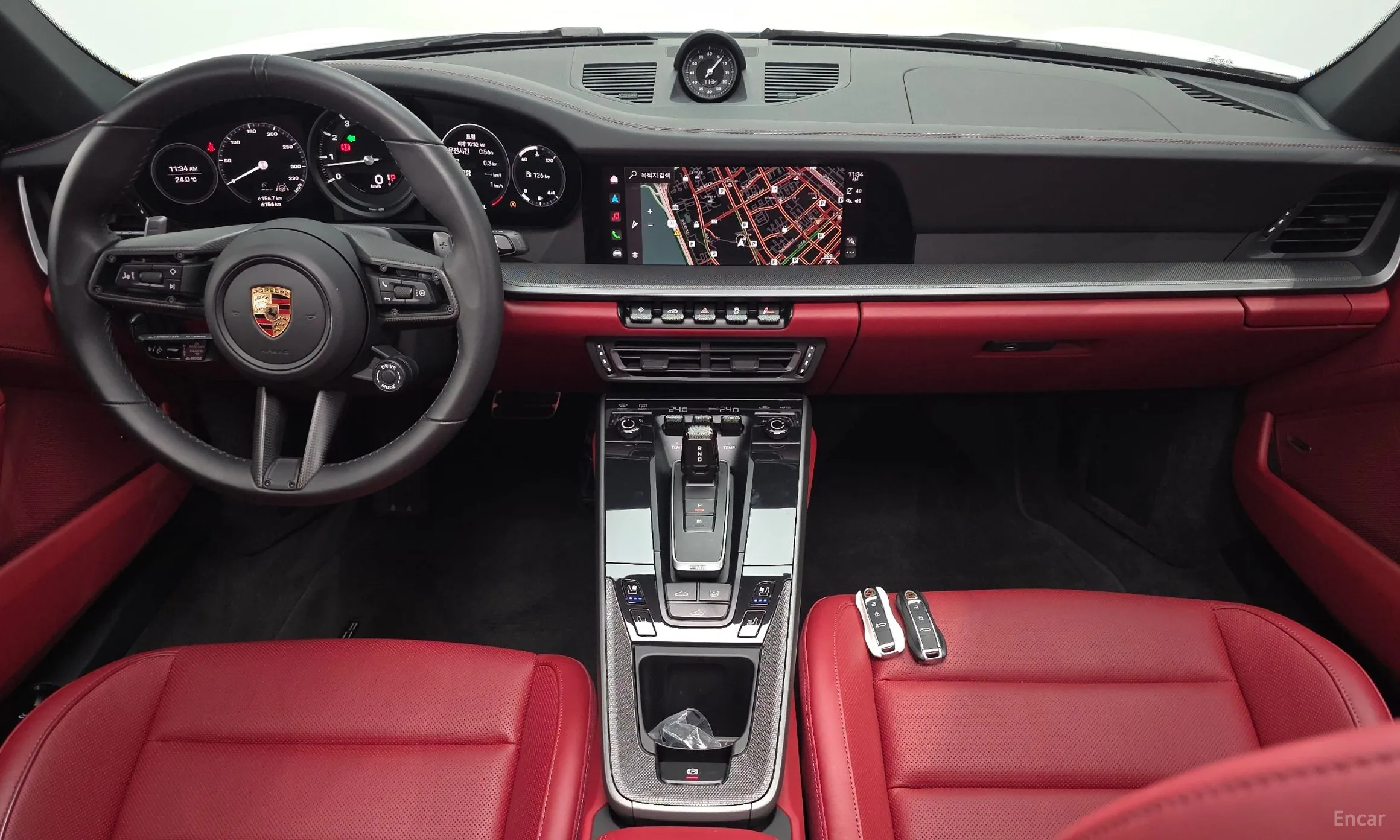 Porsche 911 (992) превью 7