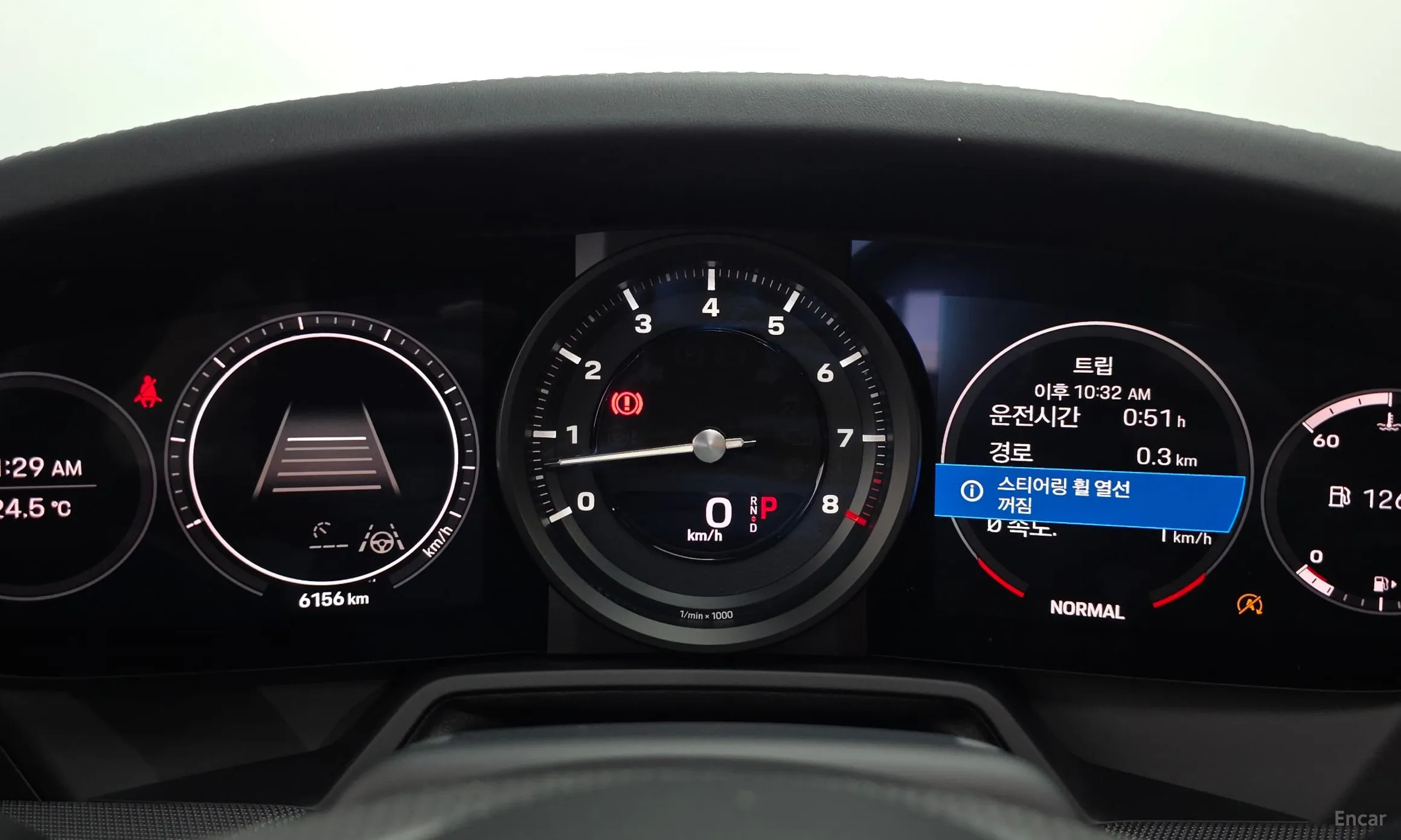 Porsche 911 (992) превью 8