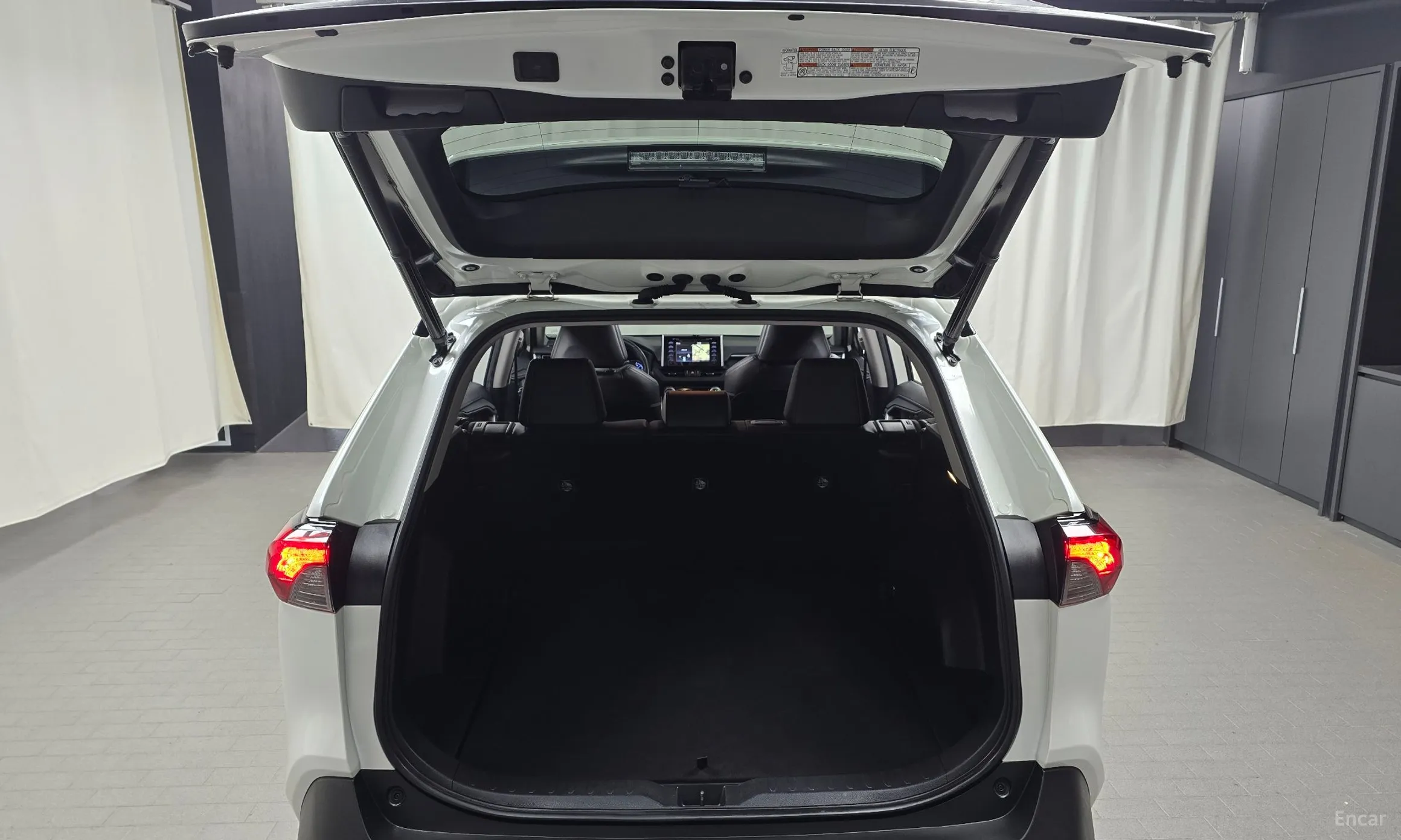 Toyota RAV4 5th Generation превью 20