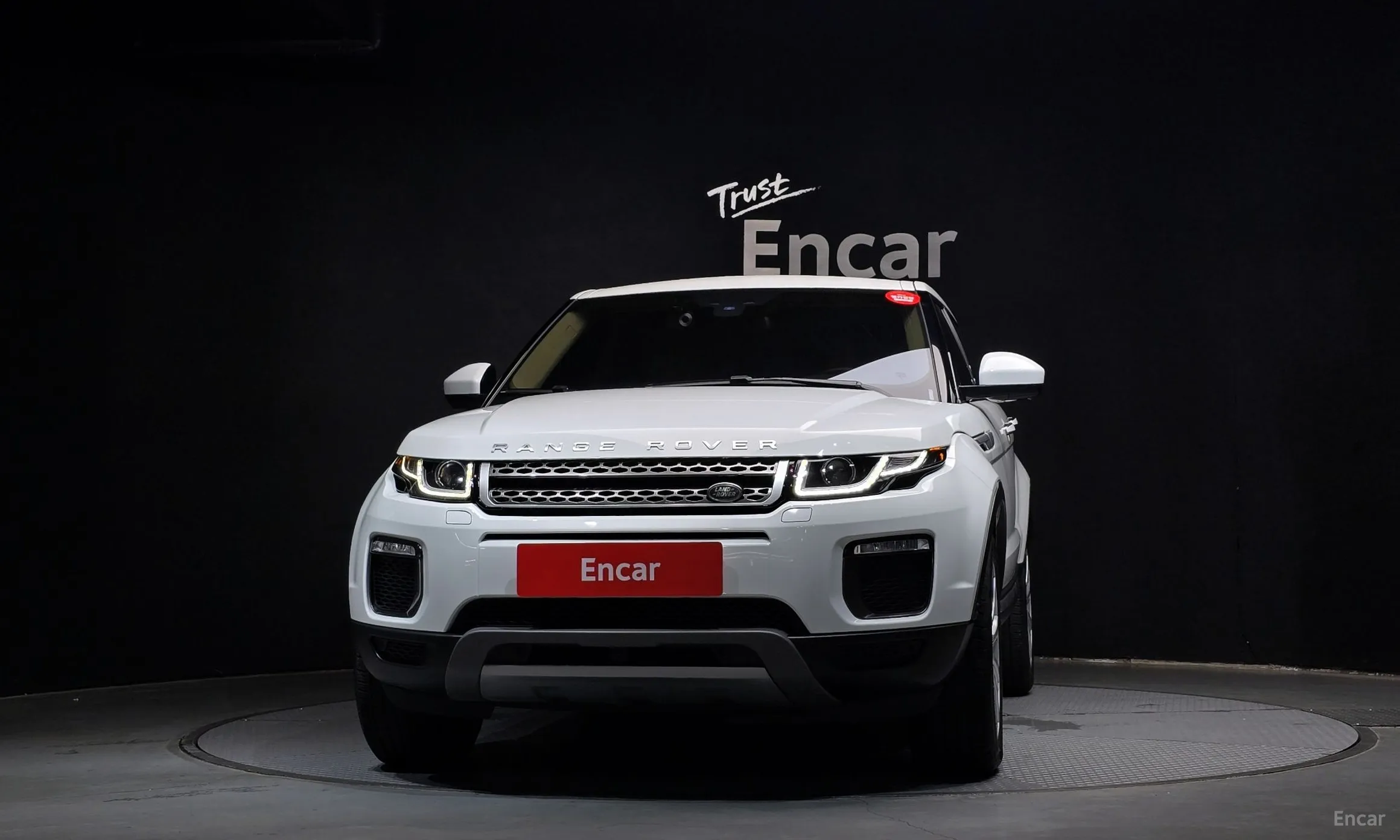 Land Rover Range Rover Evoque превью 3