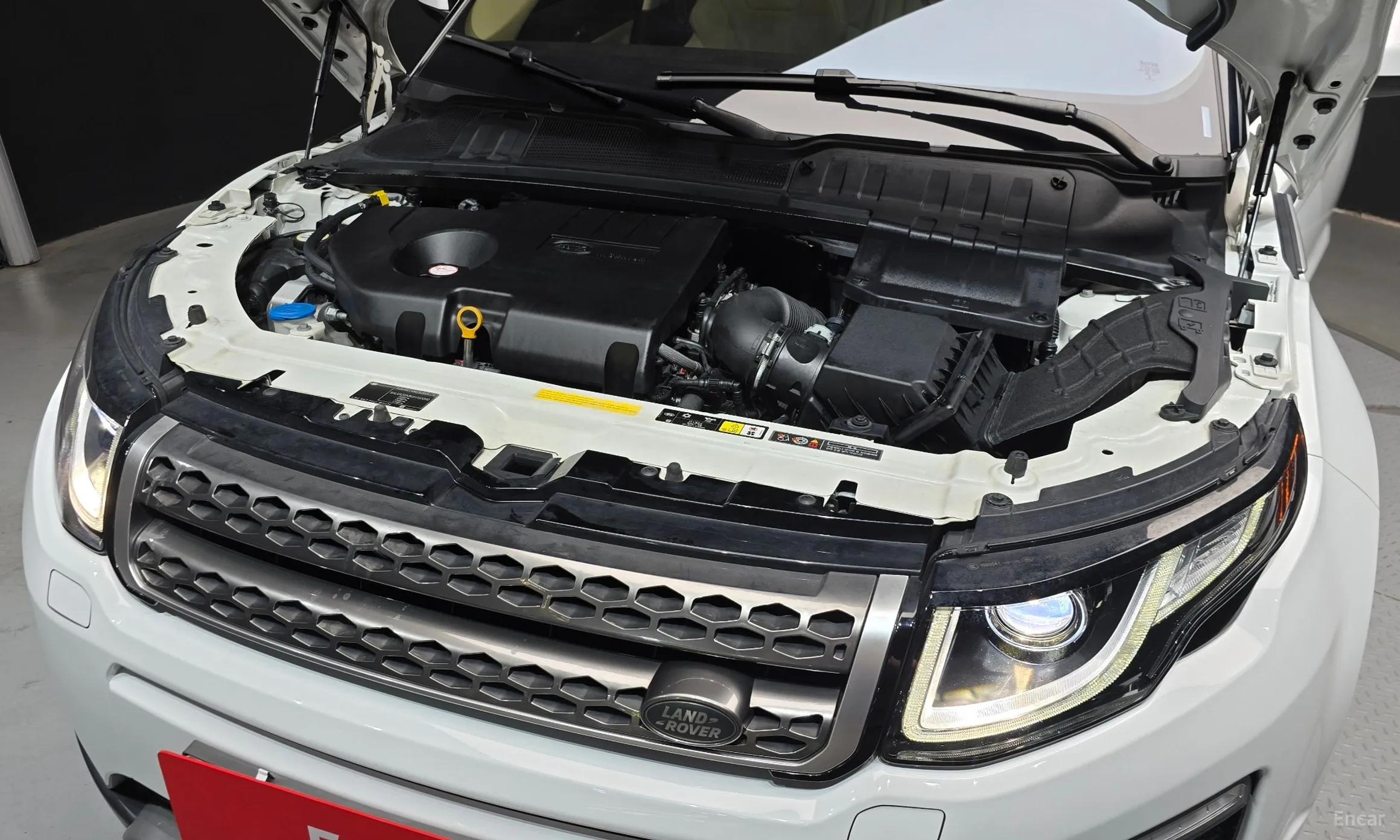 Land Rover Range Rover Evoque превью 6