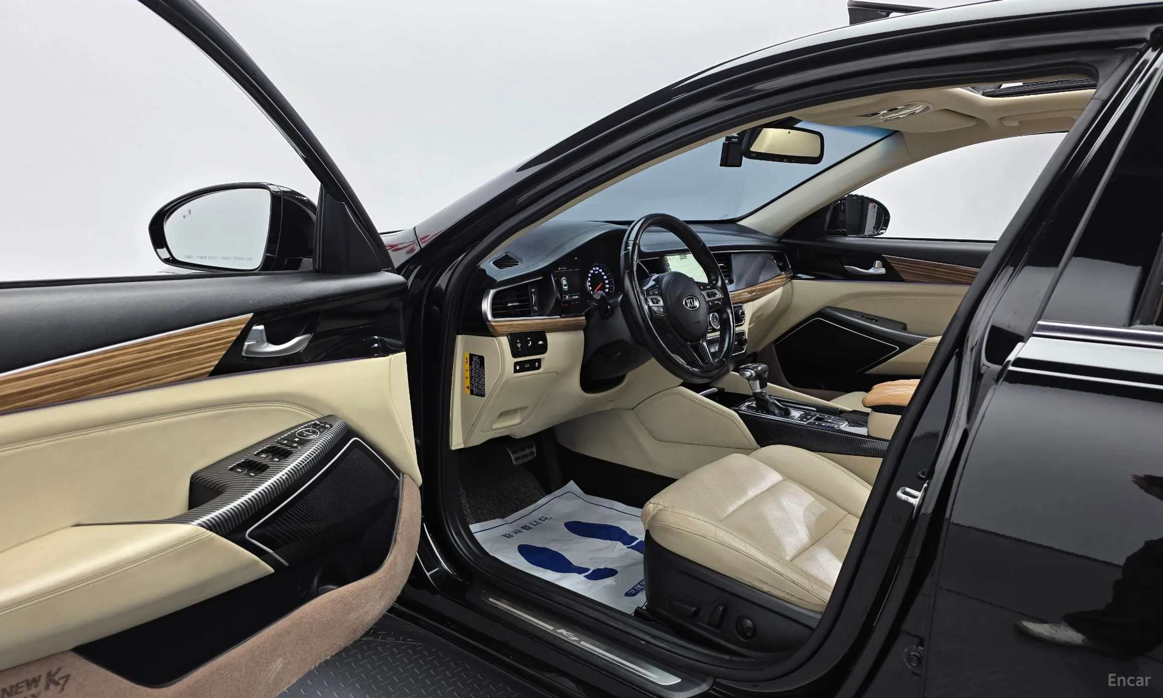 Kia K7 превью 10
