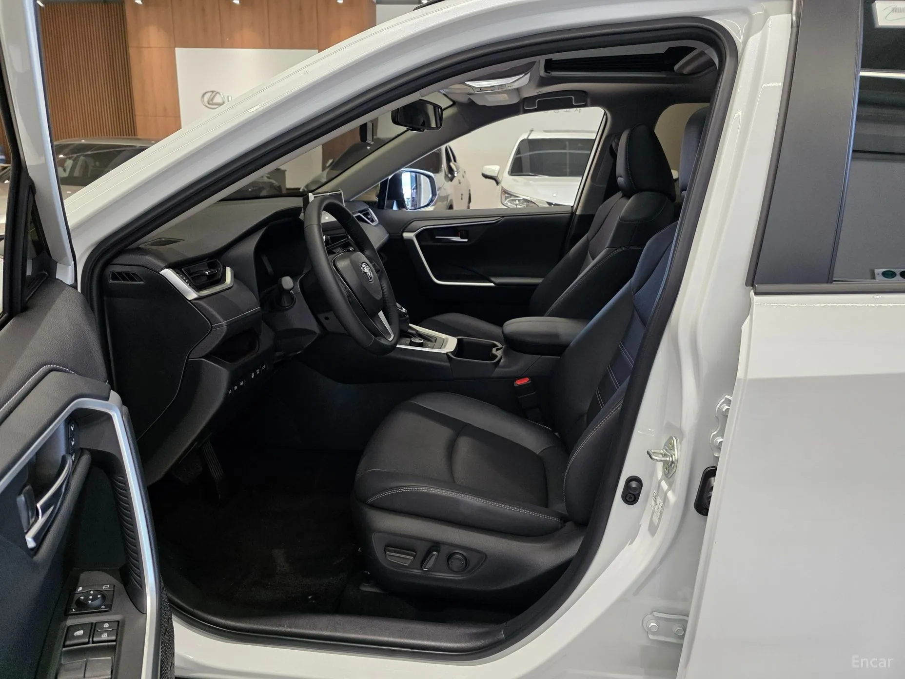 Toyota RAV4 5th Generation превью 10
