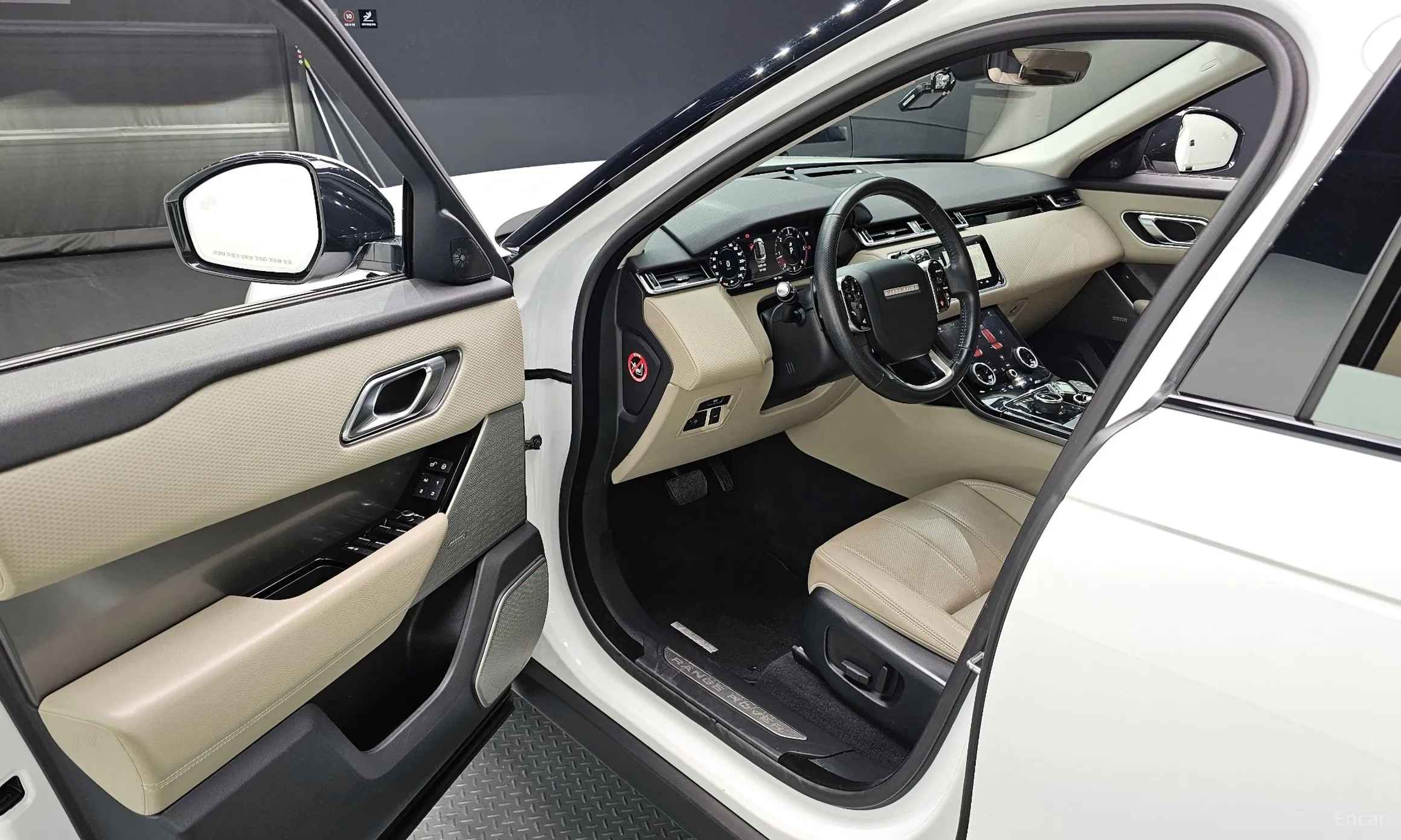 Land Rover Range Rover Bella превью 10